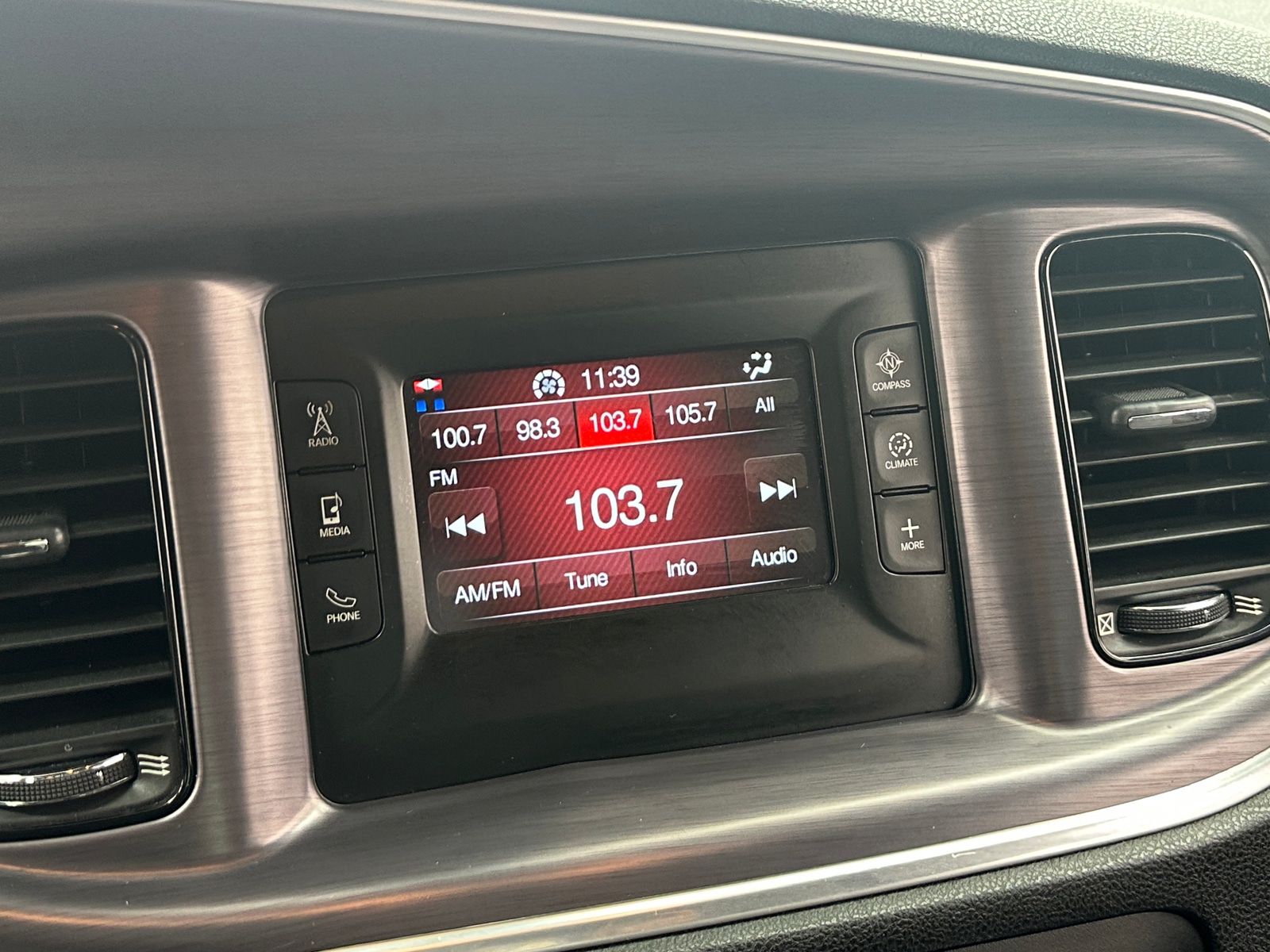 Thumbnail: 2017 Dodge Charger - 4