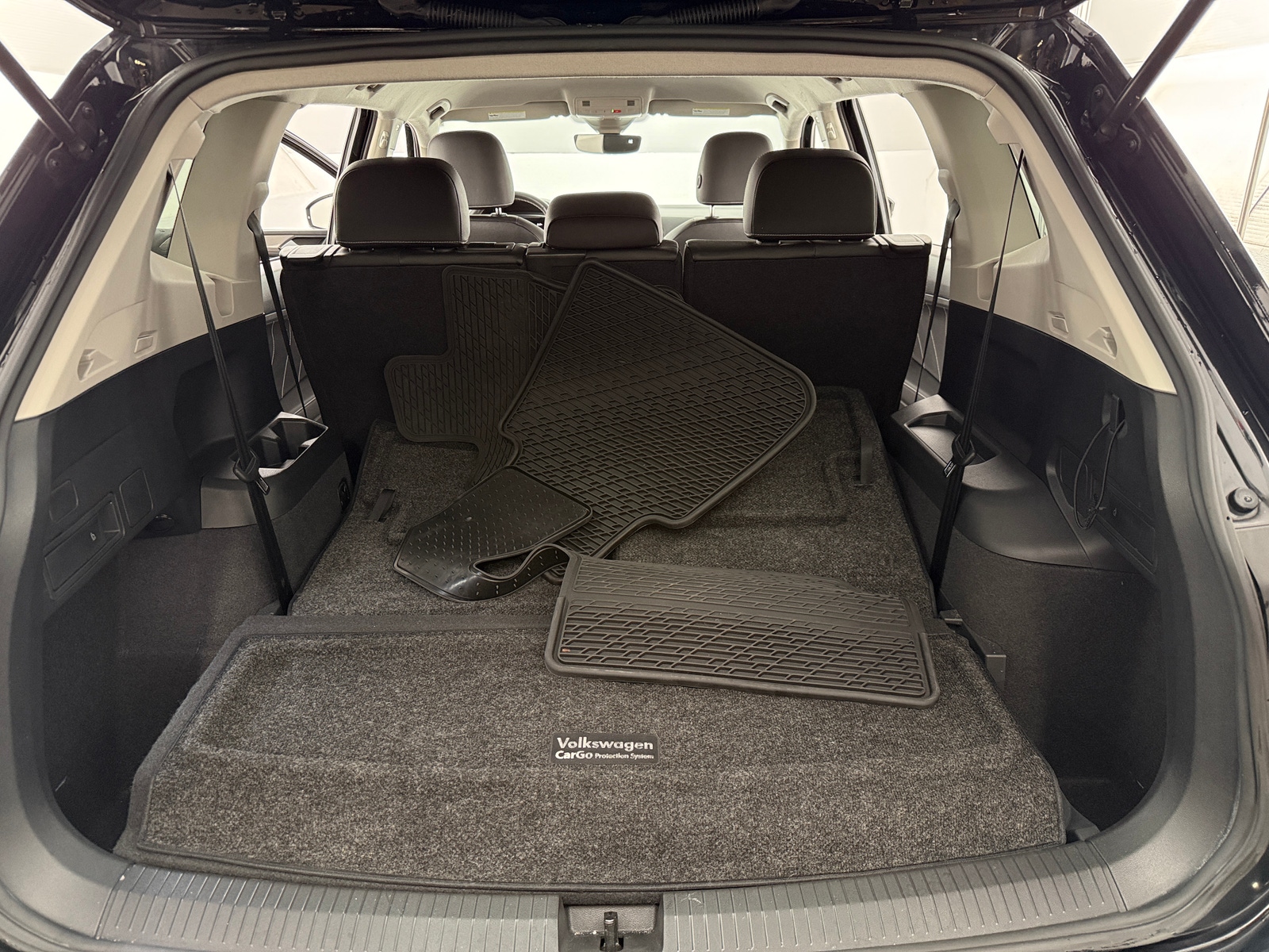 Thumbnail: 2022 Volkswagen Tiguan - 6