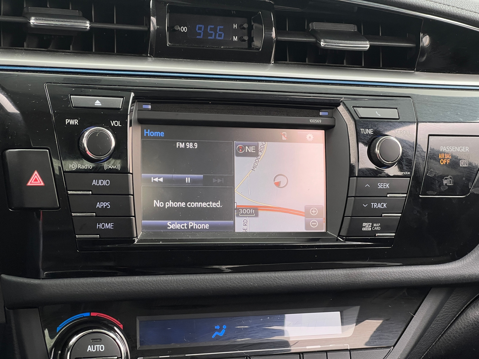 Thumbnail: 2016 Toyota Corolla - 4