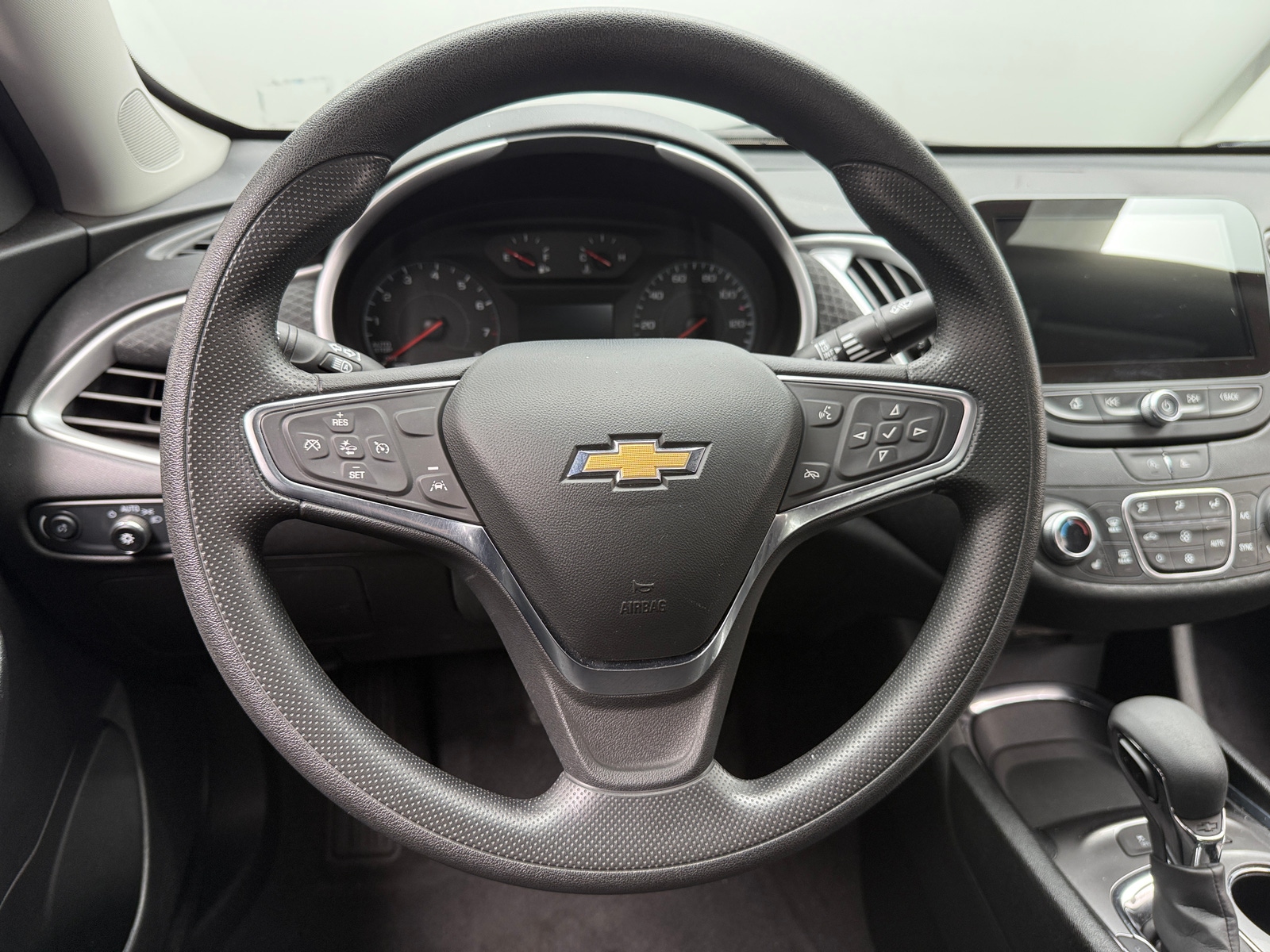 Thumbnail: 2024 Chevrolet Malibu - 5