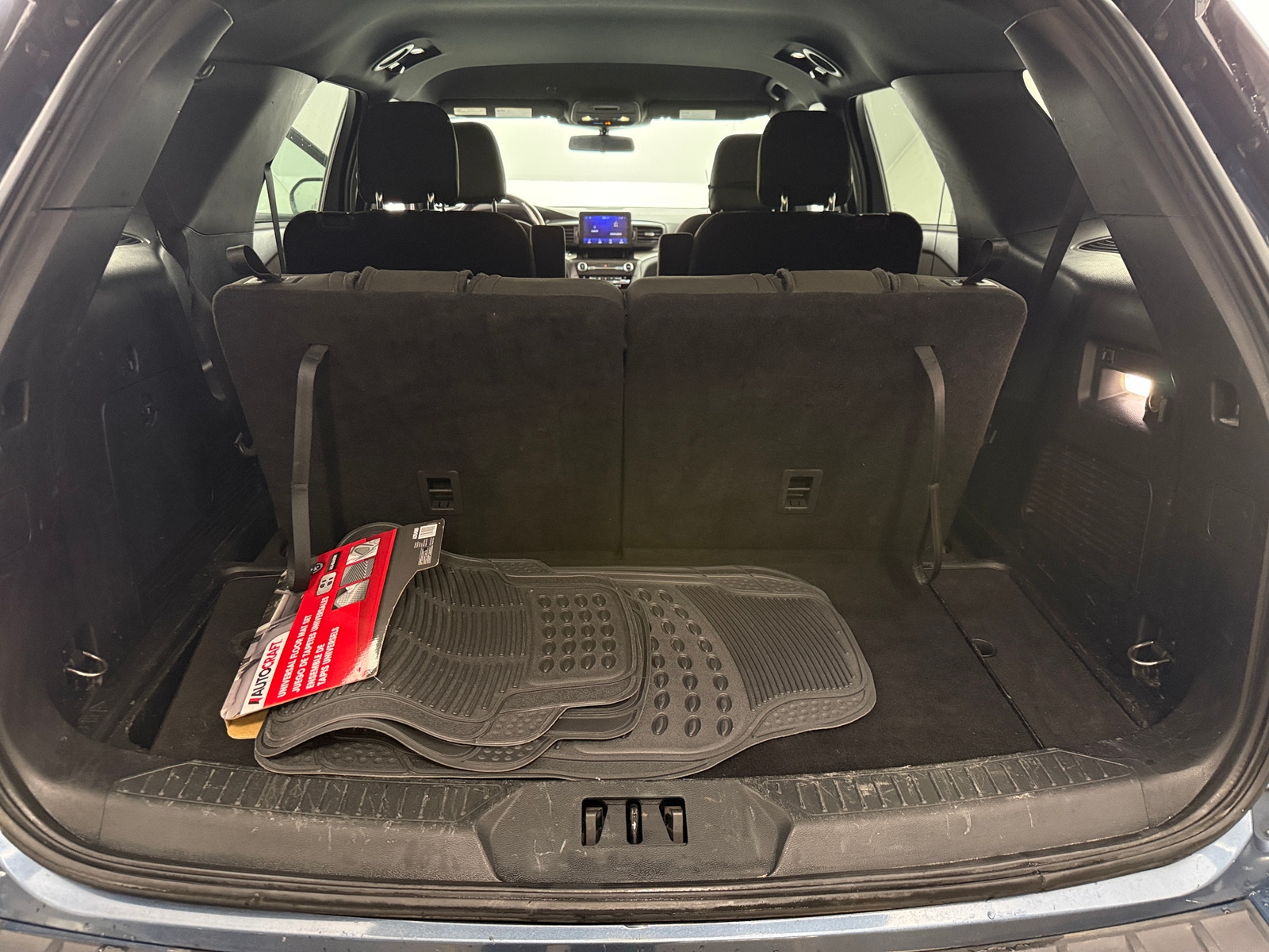 Thumbnail: 2020 Ford Explorer - 7