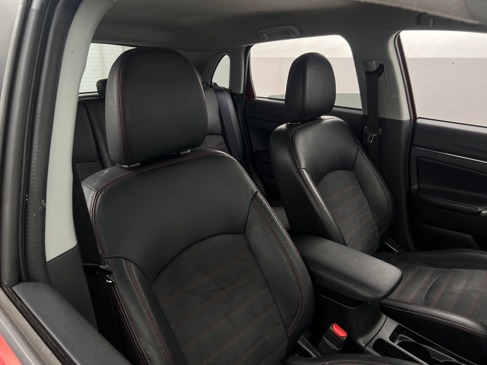 Thumbnail: 2018 Mitsubishi Outlander Sport - 2