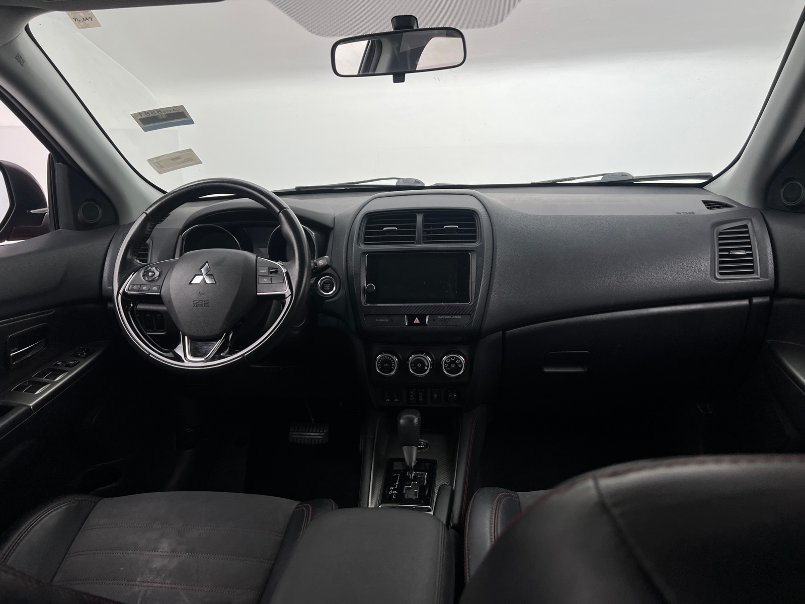 Thumbnail: 2018 Mitsubishi Outlander Sport - 3