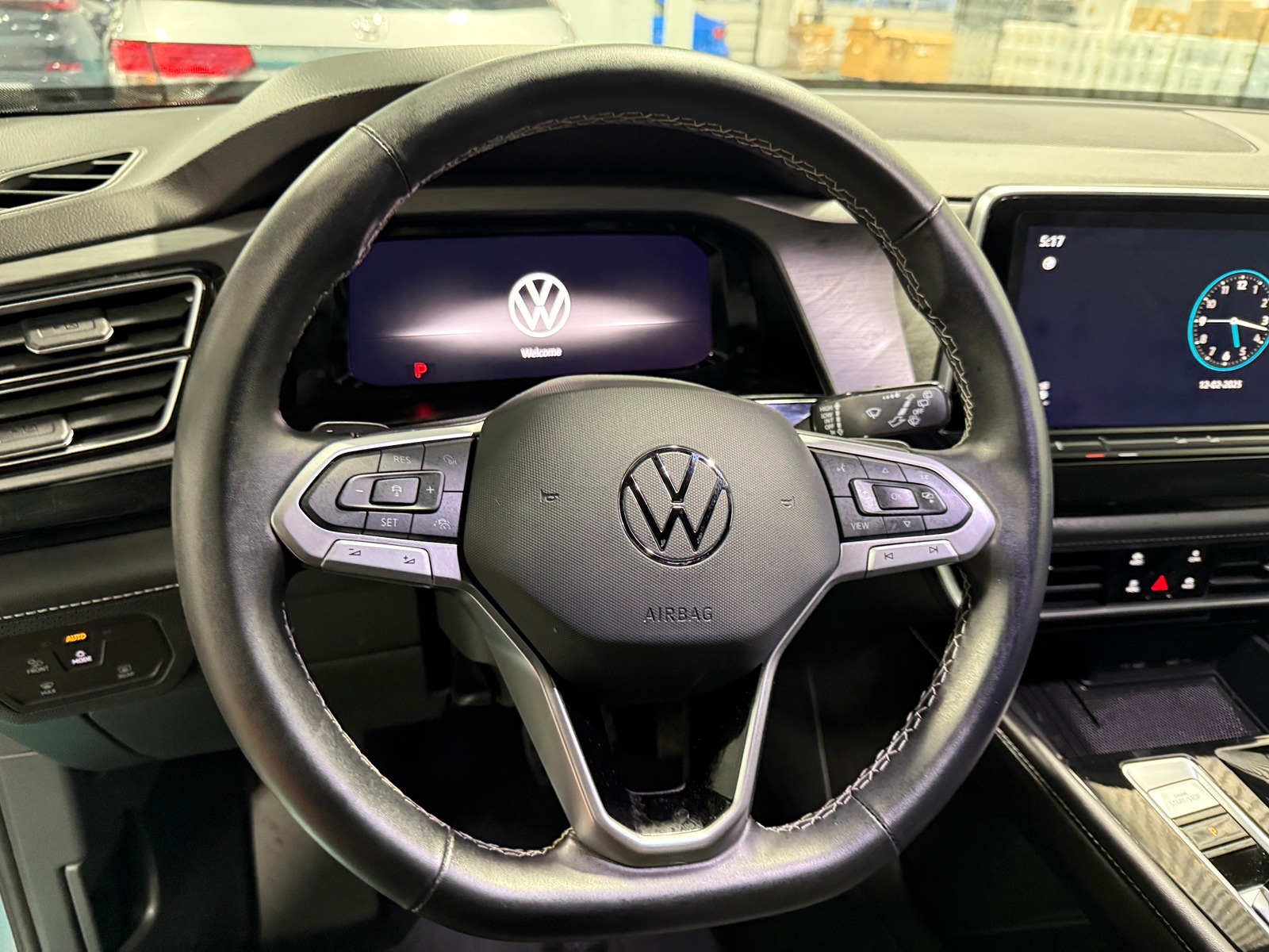 Thumbnail: 2025 Volkswagen Atlas - 4