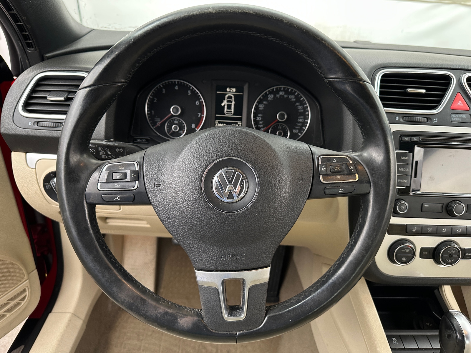 Thumbnail: 2016 Volkswagen Eos - 4