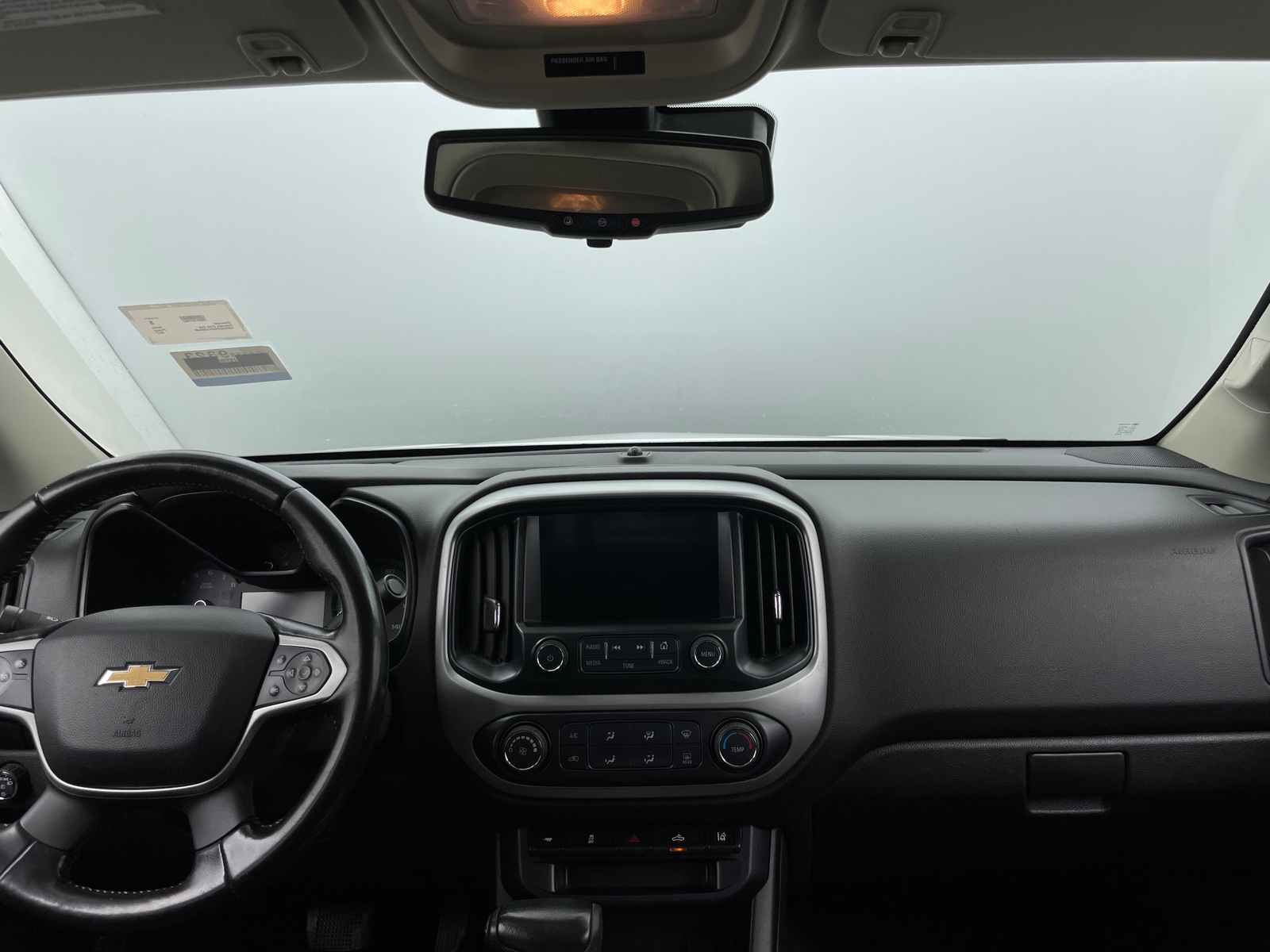 Thumbnail: 2017 Chevrolet Colorado - 3