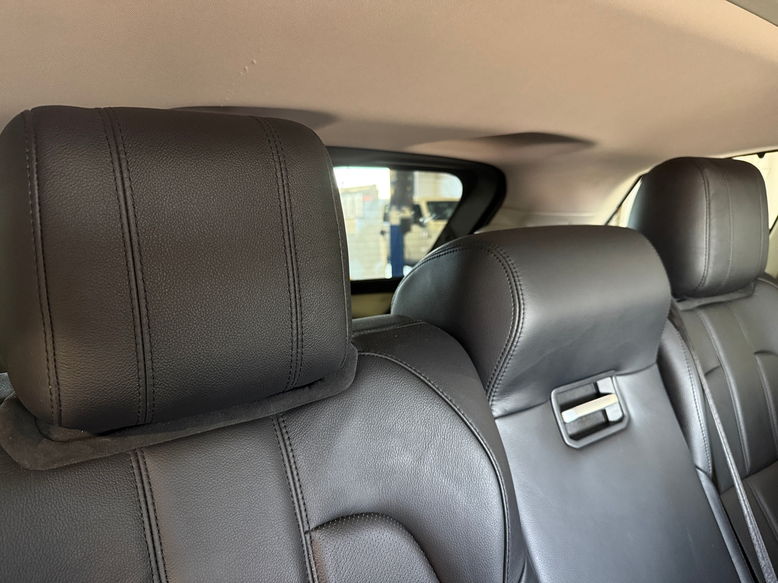 Thumbnail: 2017 Land Rover Range Rover Sport - 5