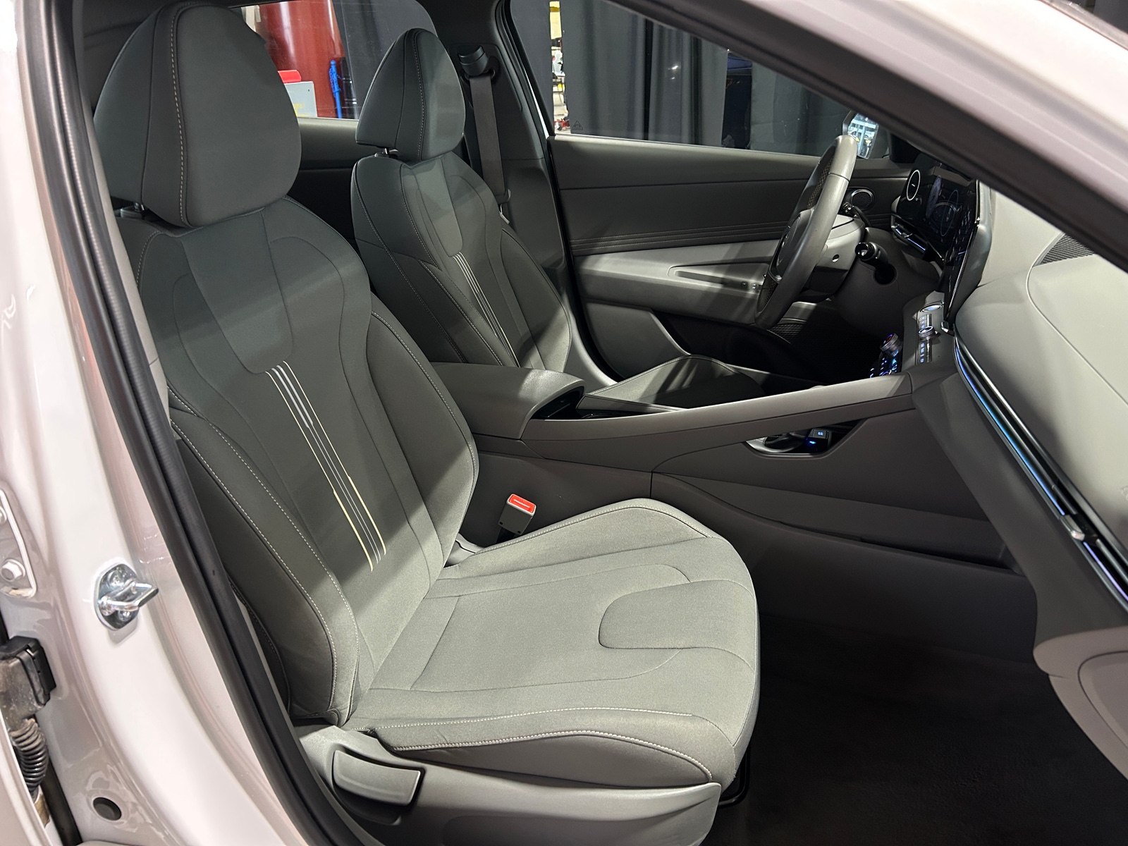 Thumbnail: 2025 Hyundai Elantra - 2