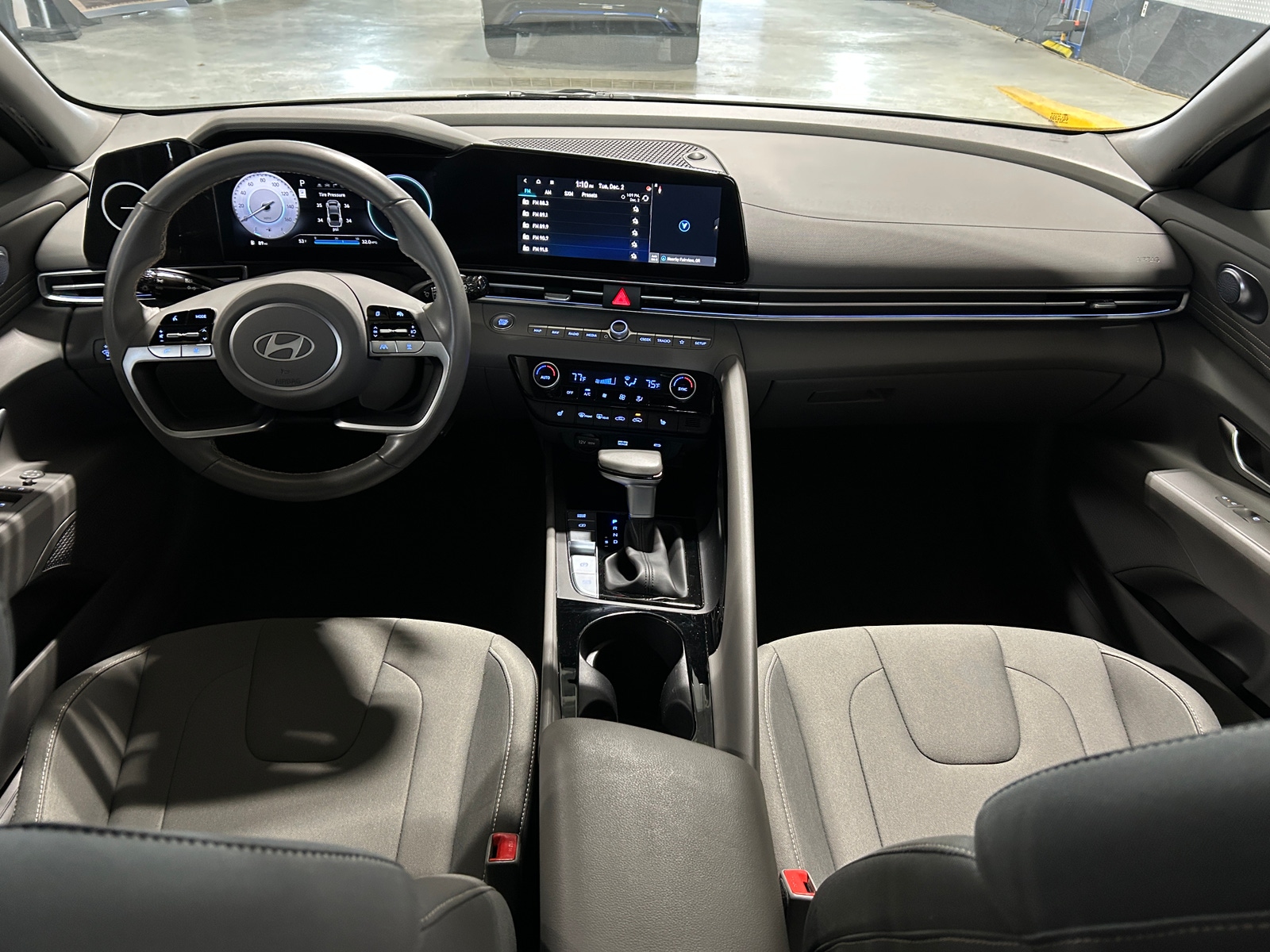 Thumbnail: 2025 Hyundai Elantra - 3