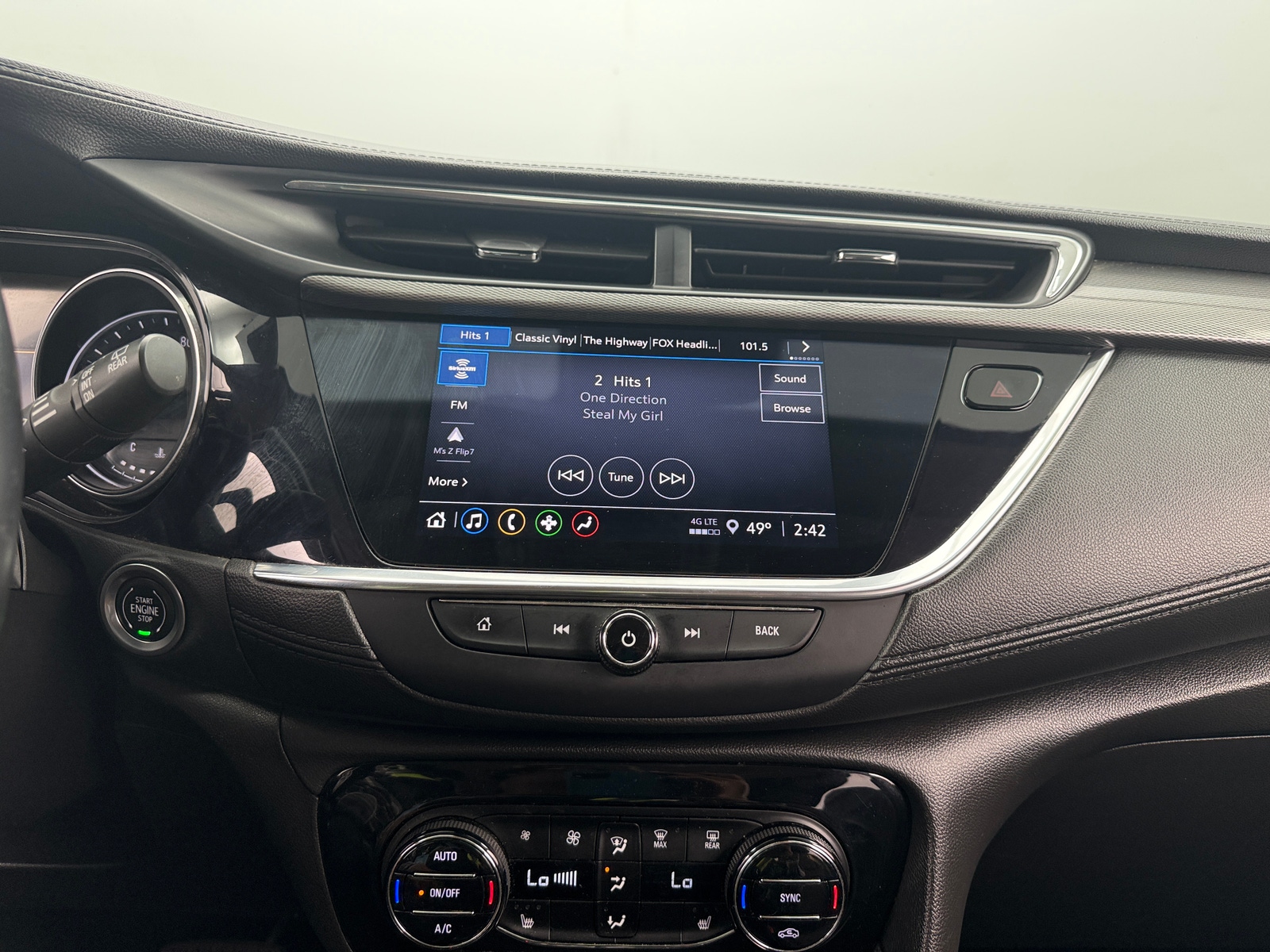 Thumbnail: 2021 Buick Encore GX - 4