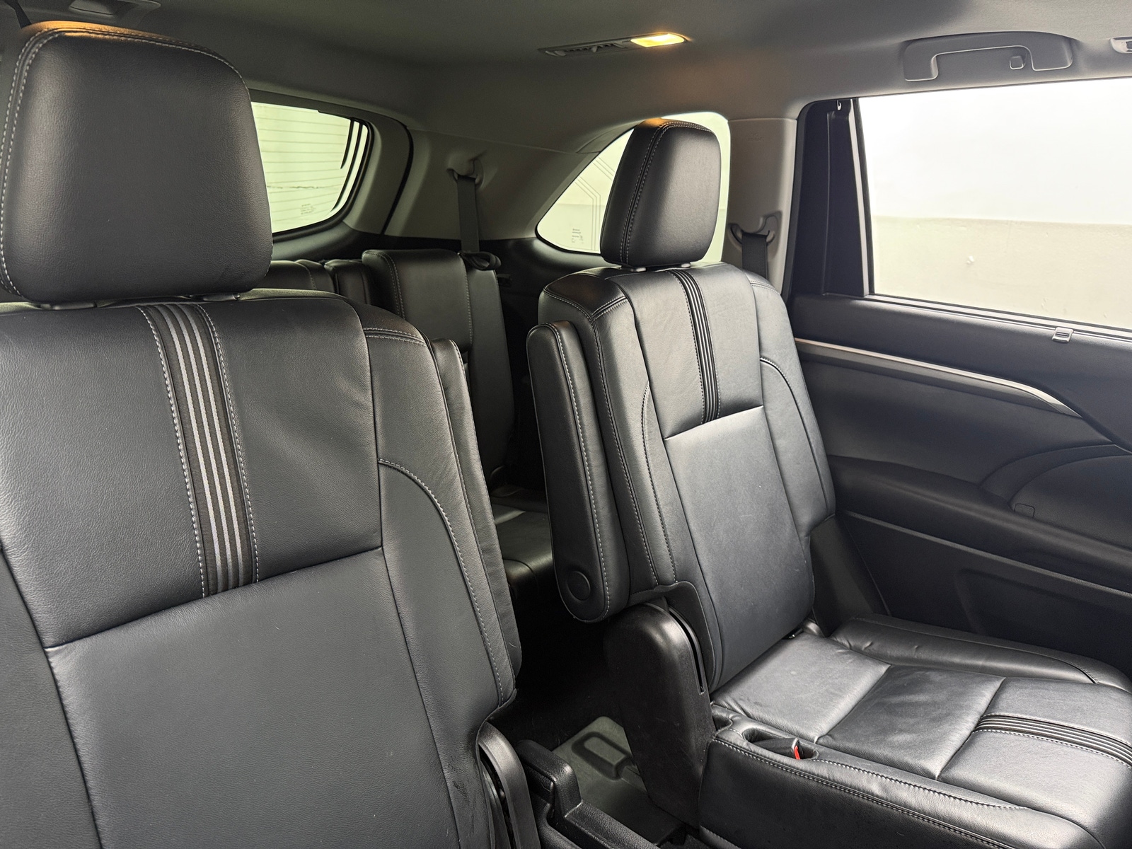 Thumbnail: 2017 Toyota Highlander - 5