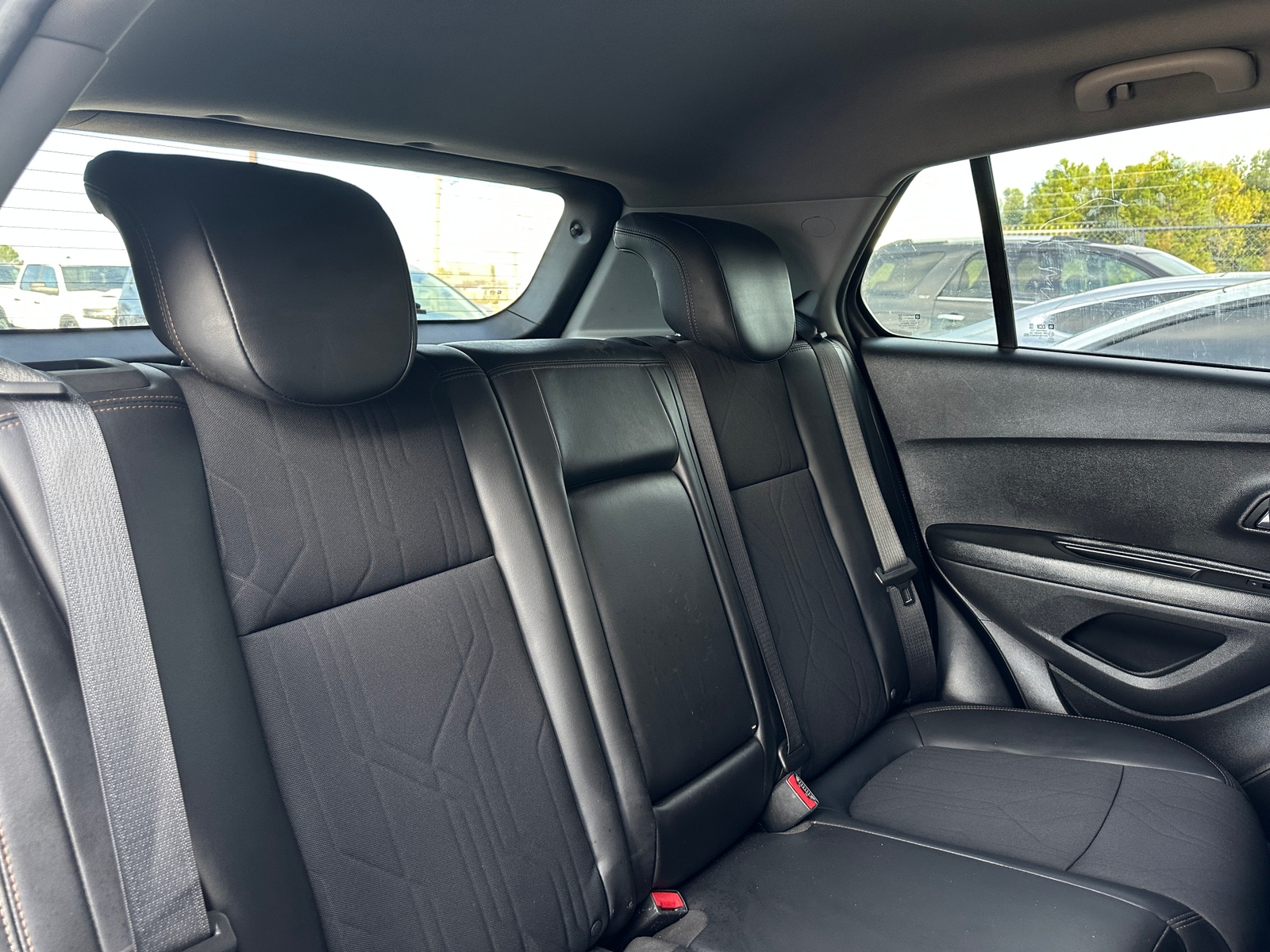 Thumbnail: 2022 Chevrolet Trax - 5