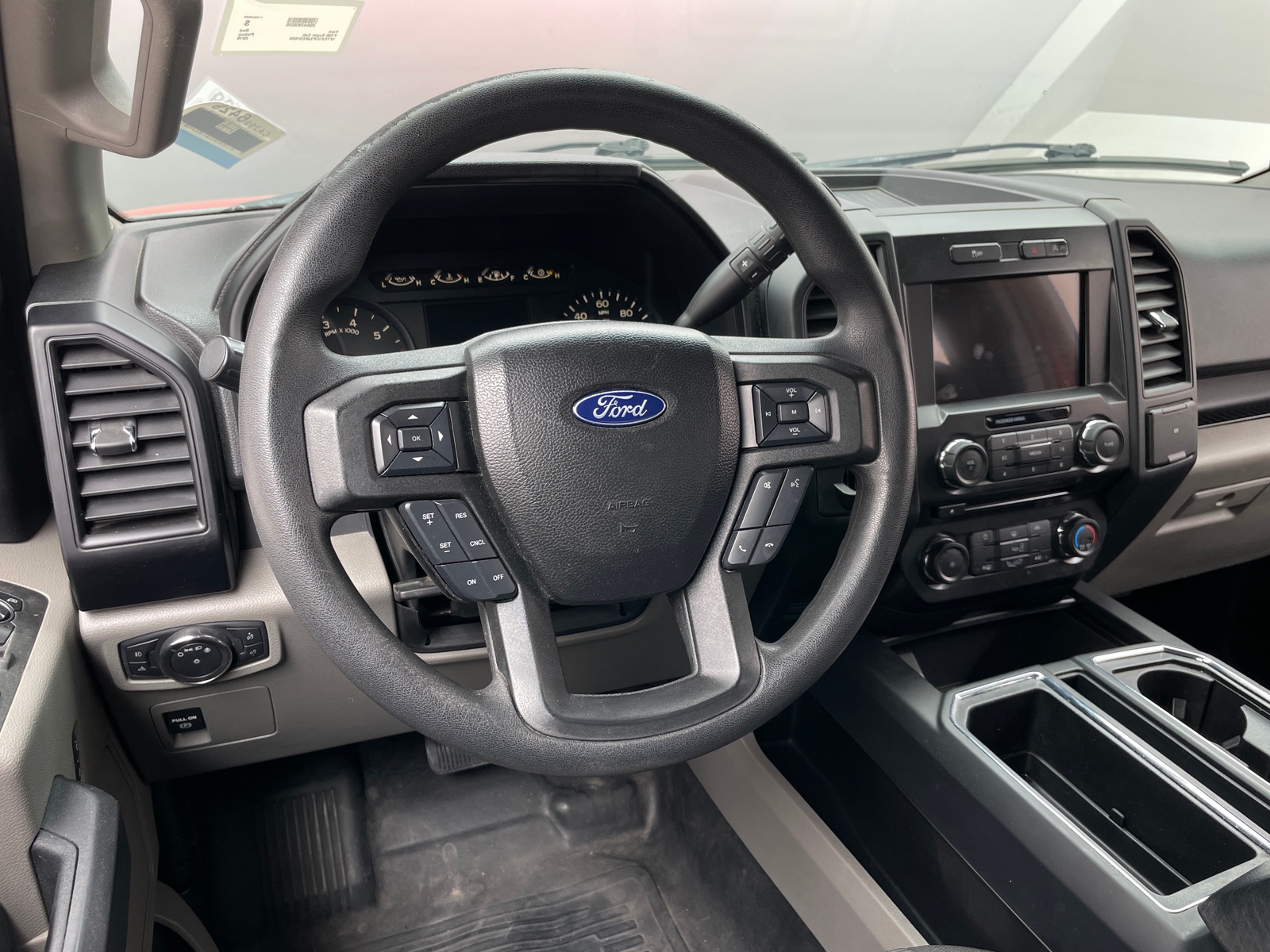 Thumbnail: 2018 Ford Econoline - 5