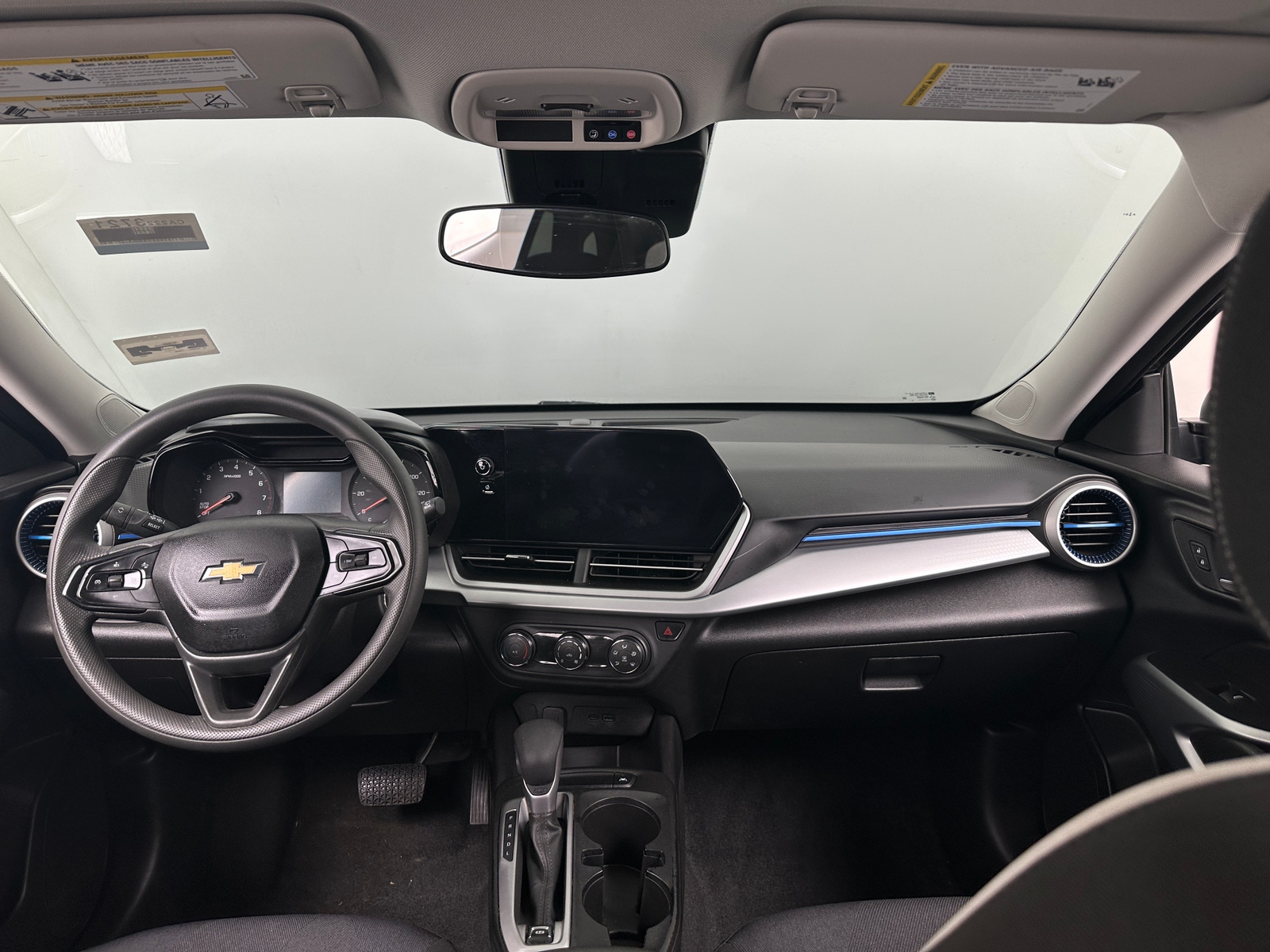 Thumbnail: 2025 Chevrolet Trax - 3