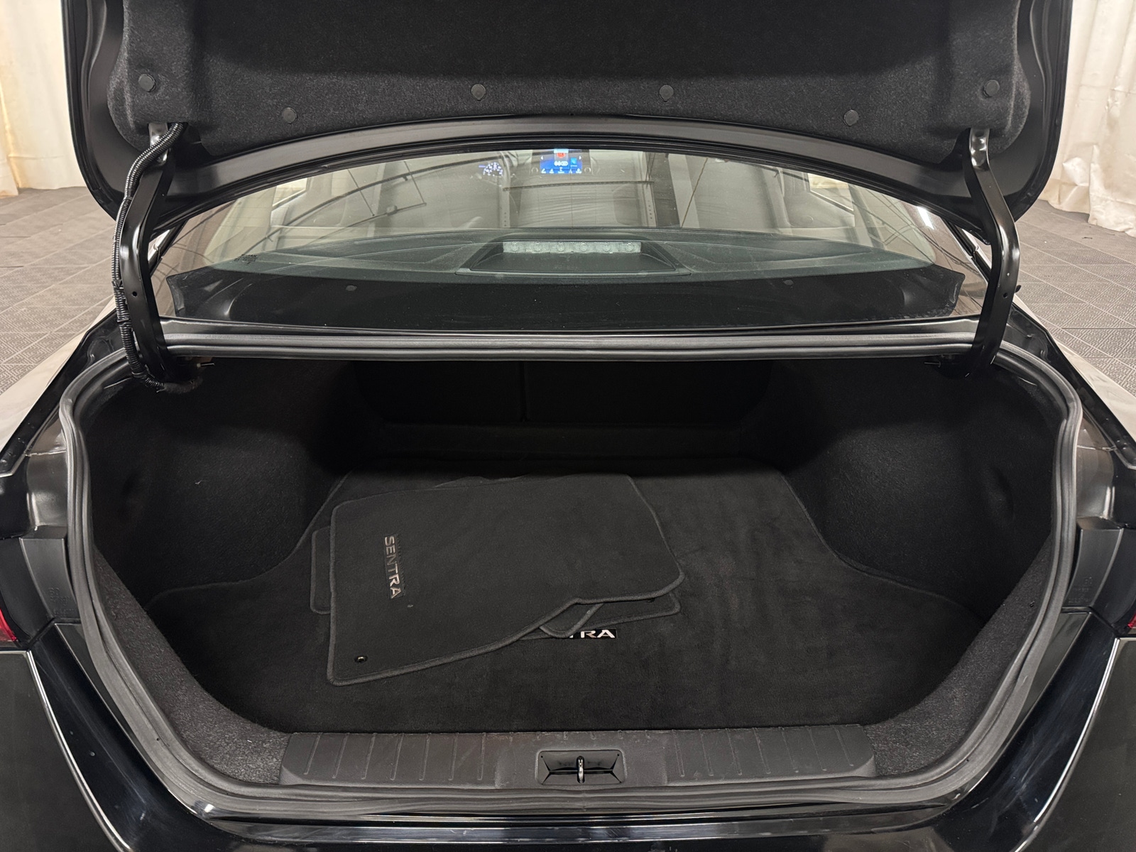 Thumbnail: 2024 Nissan Sentra - 7