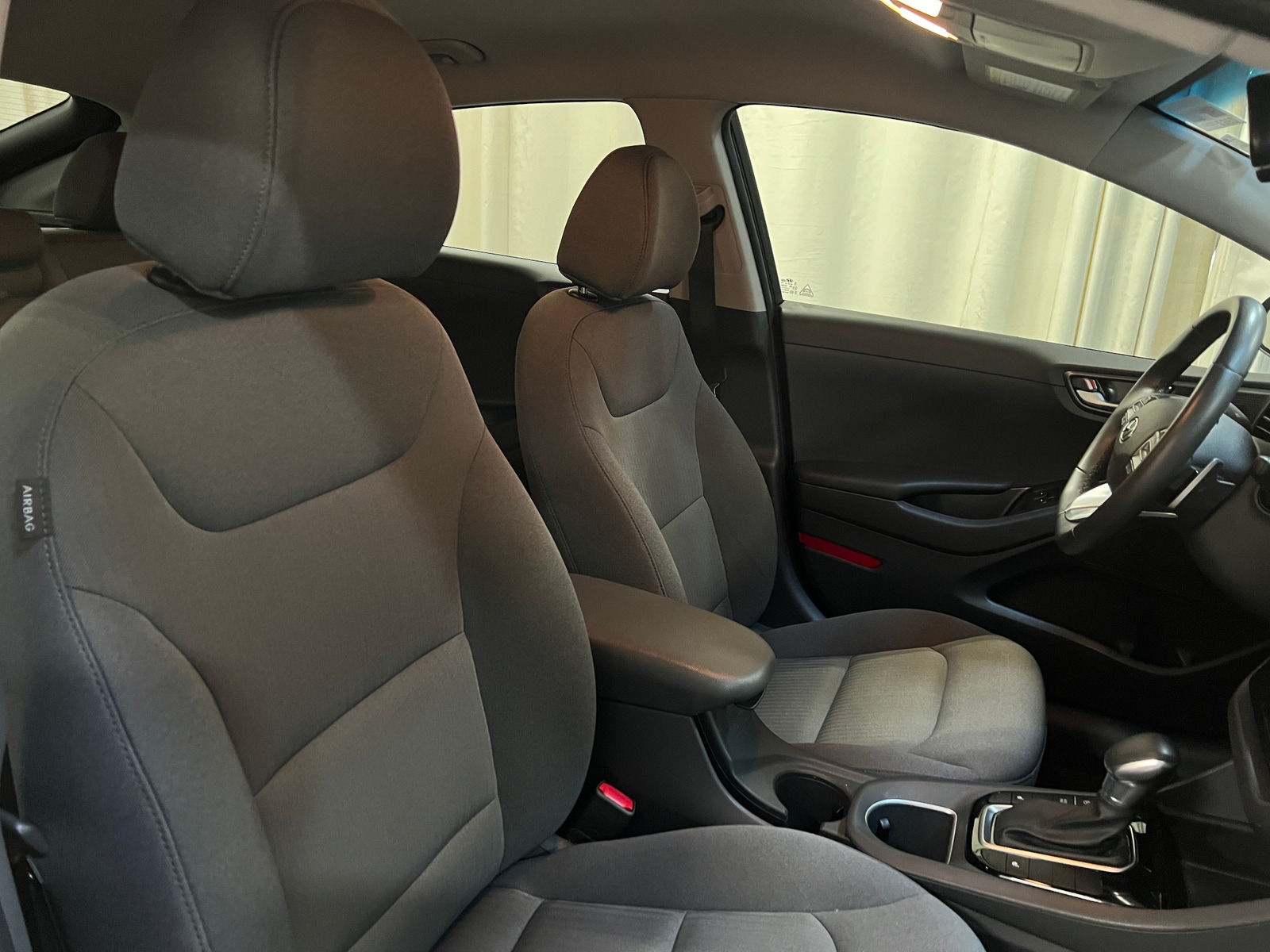 Thumbnail: 2021 Hyundai Ioniq - 2