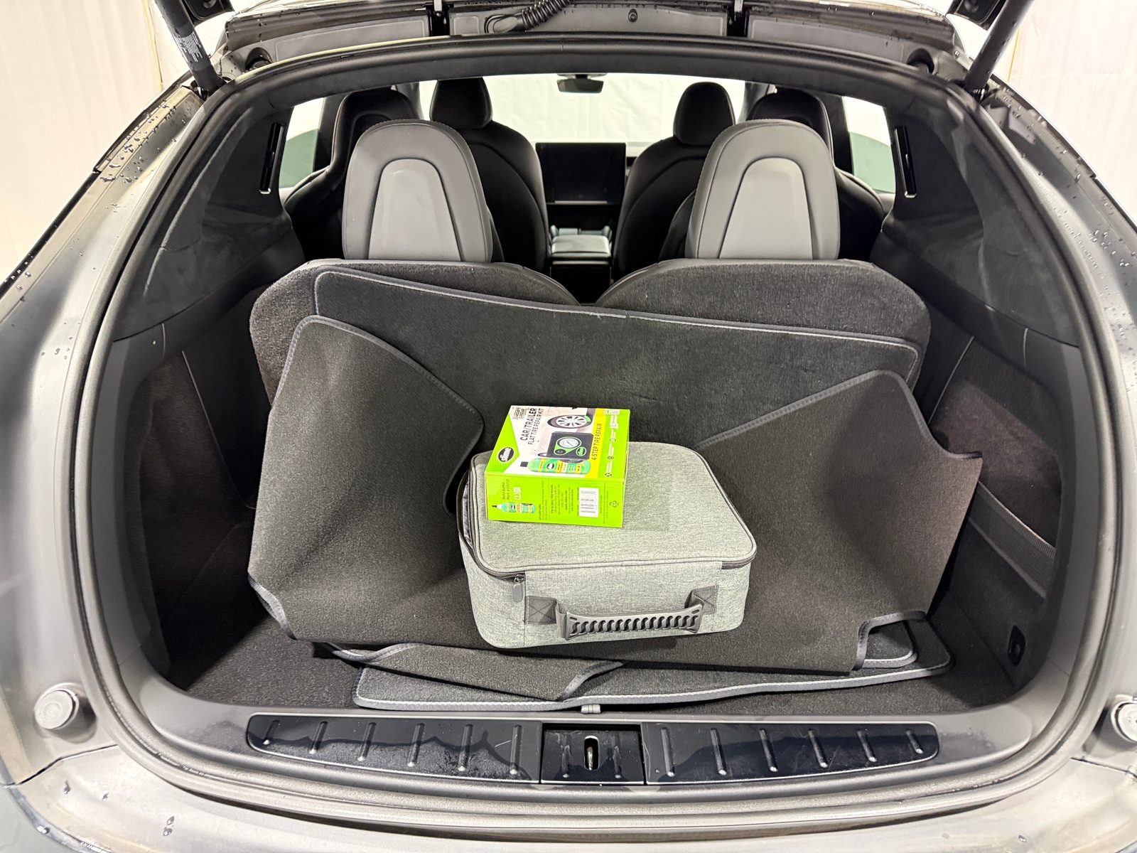 Thumbnail: 2024 Tesla Model X - 6