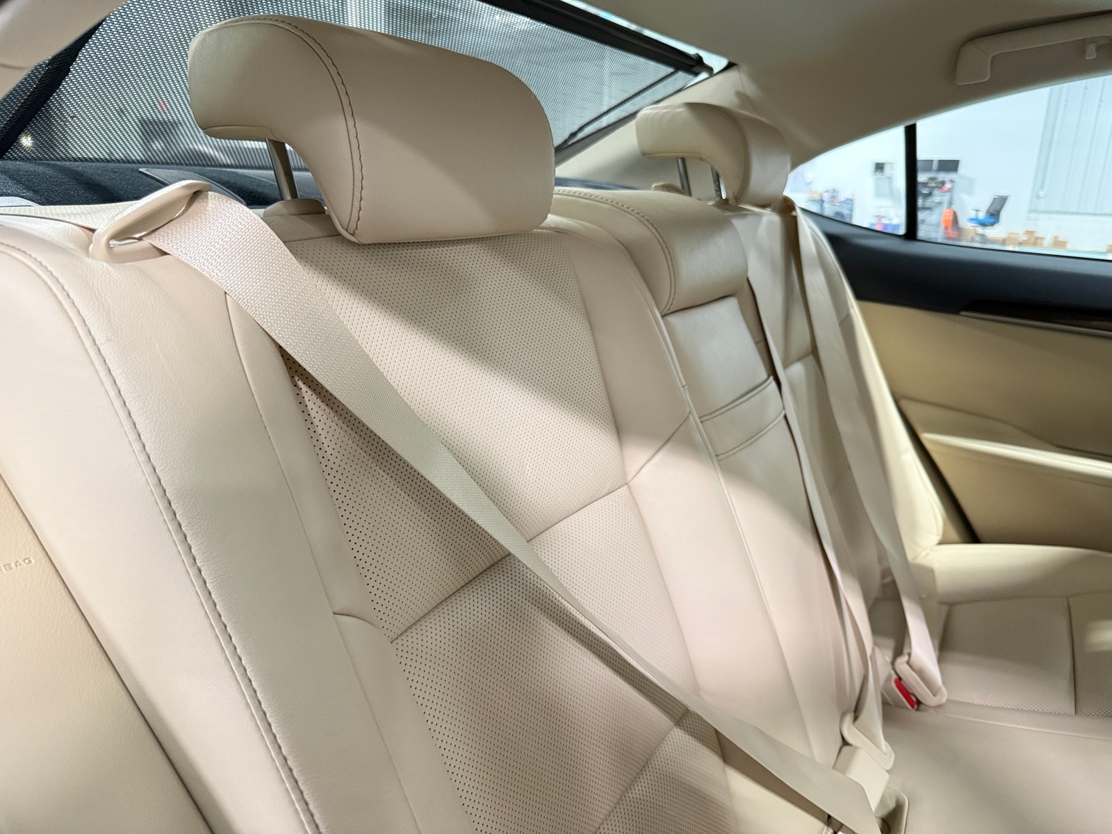 Thumbnail: 2015 Lexus ES - 5