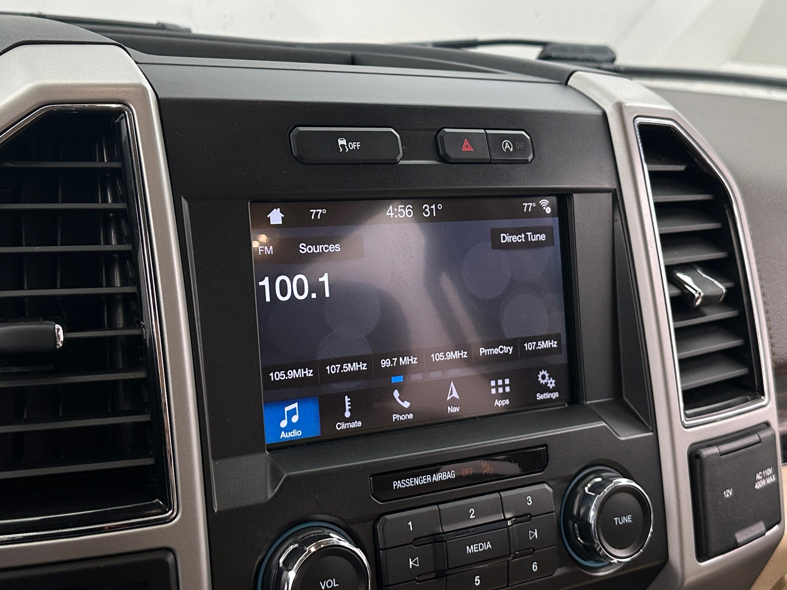 Thumbnail: 2019 Ford Econoline - 3