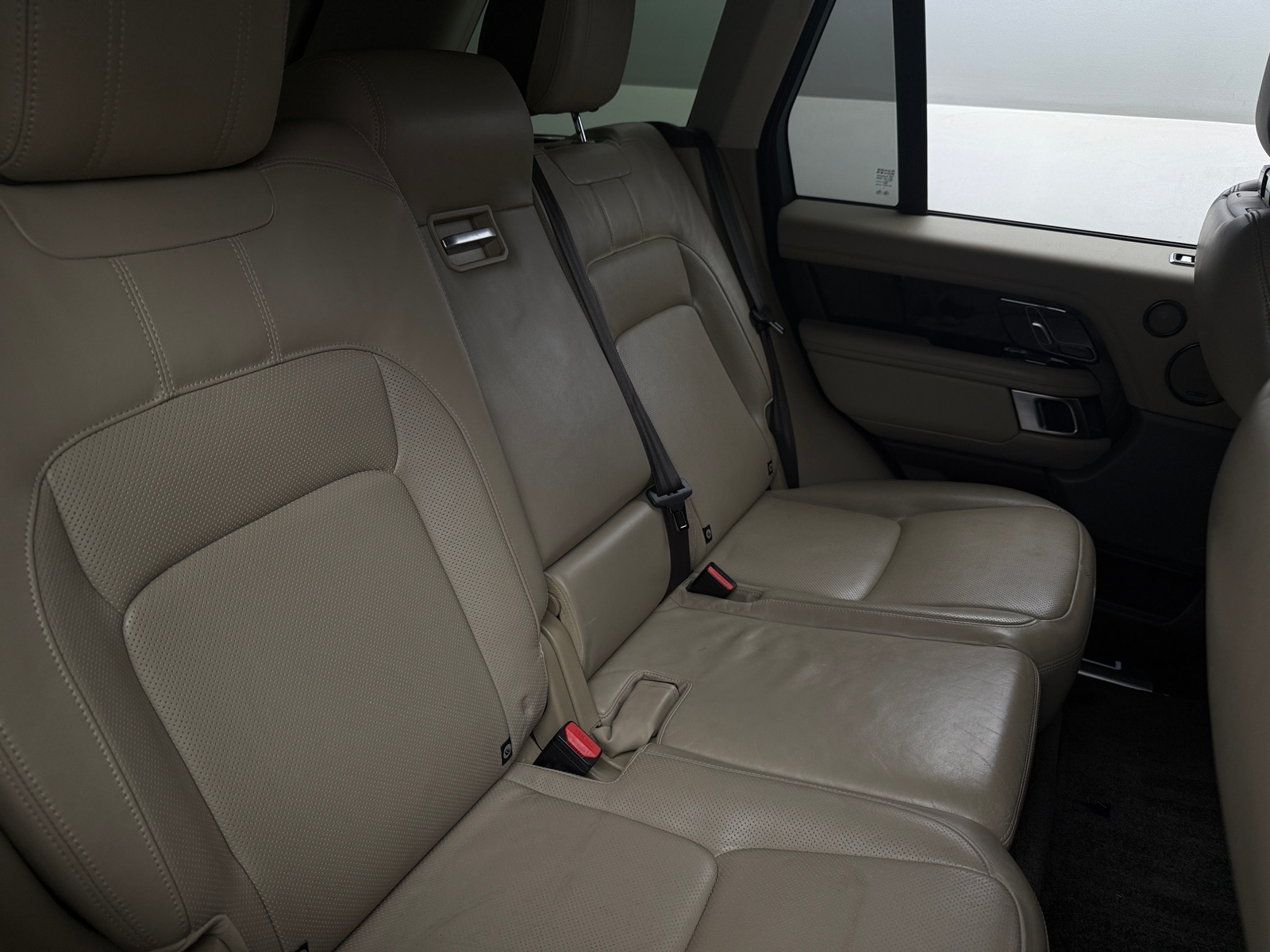 Thumbnail: 2018 Land Rover Range Rover - 5