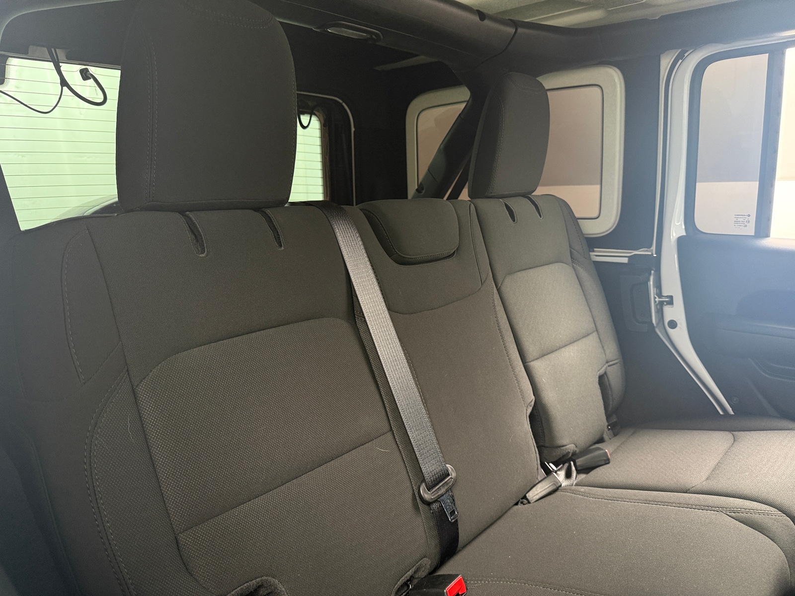 Thumbnail: 2022 Jeep Wrangler - 6