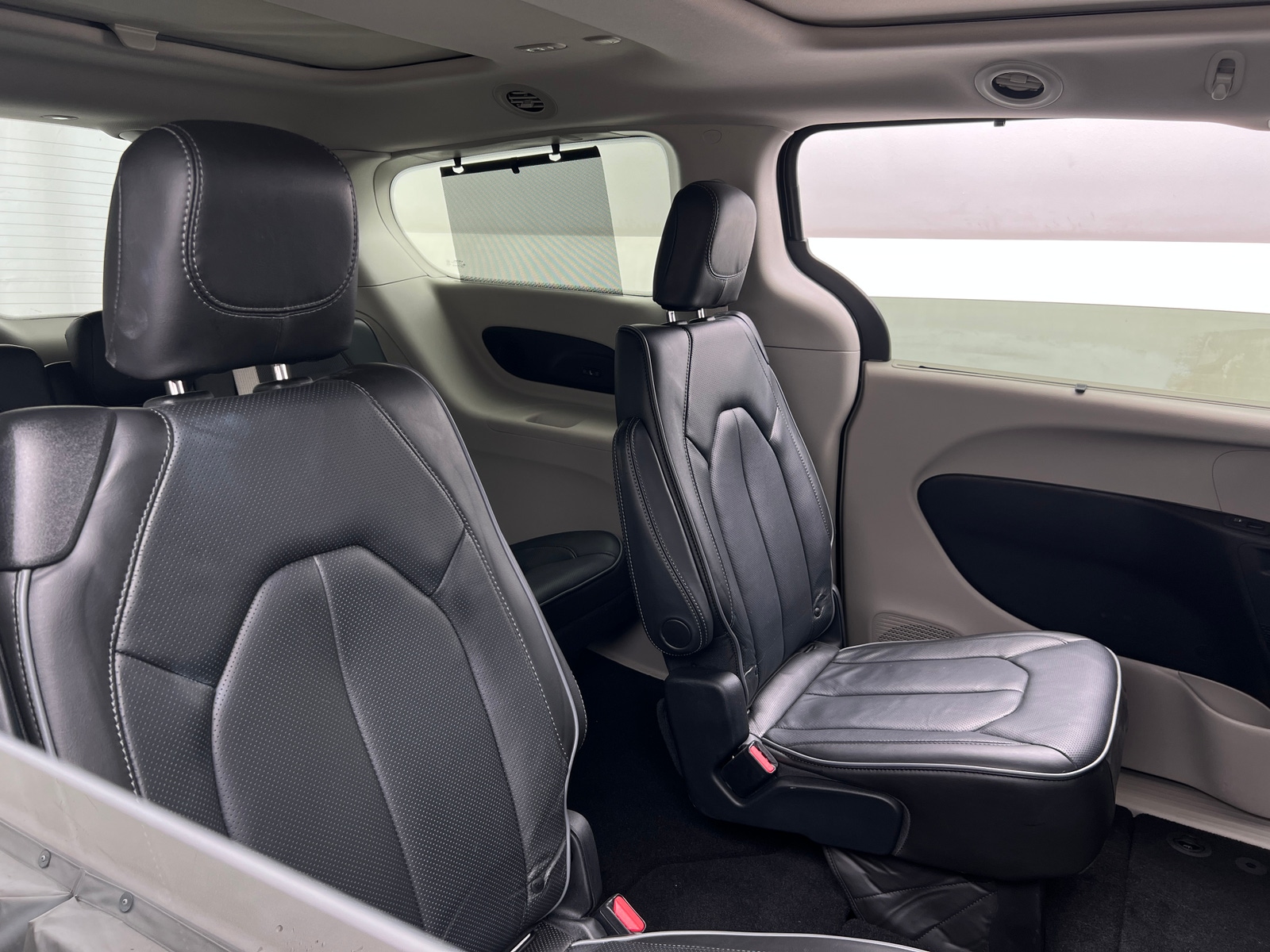 Thumbnail: 2020 Chrysler Pacifica - 5