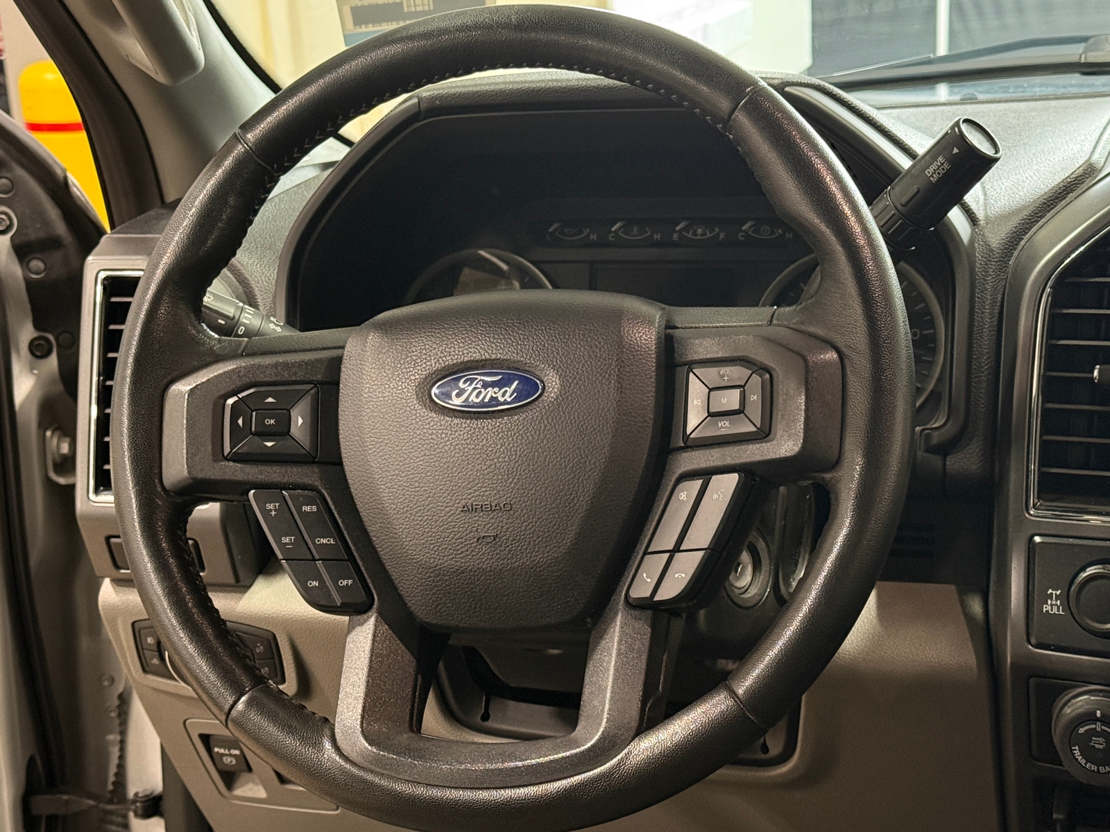 Thumbnail: 2019 Ford Econoline - 5