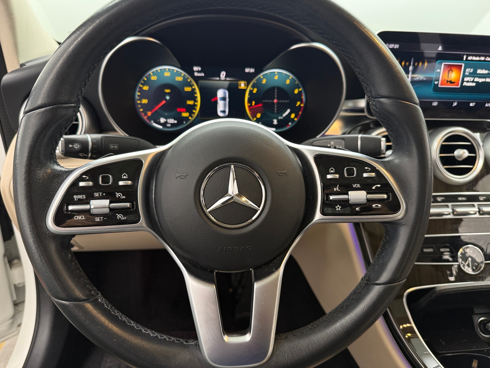 Thumbnail: 2021 Mercedes-Benz C-Class - 4