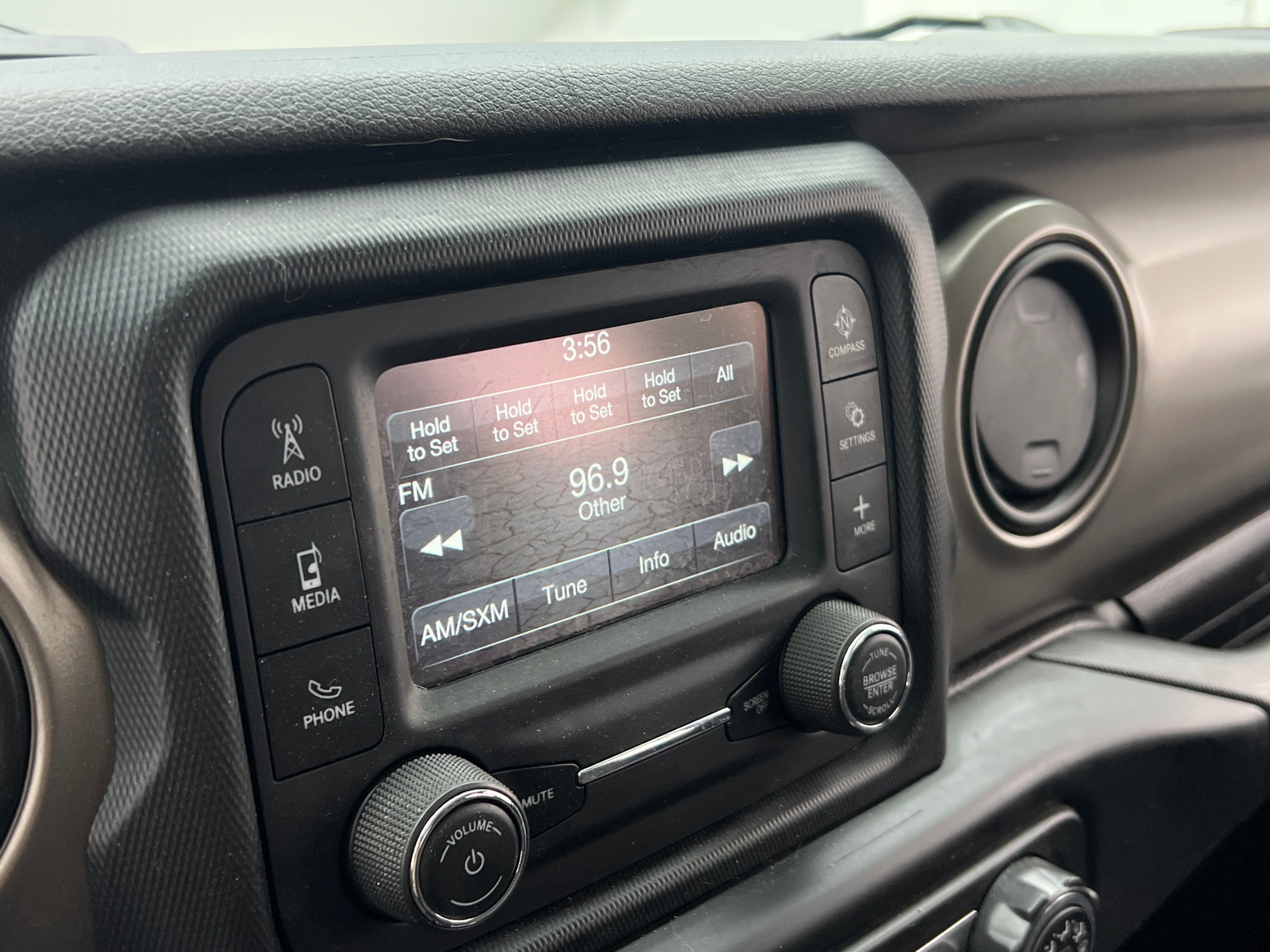 Thumbnail: 2018 Jeep Wrangler - 4