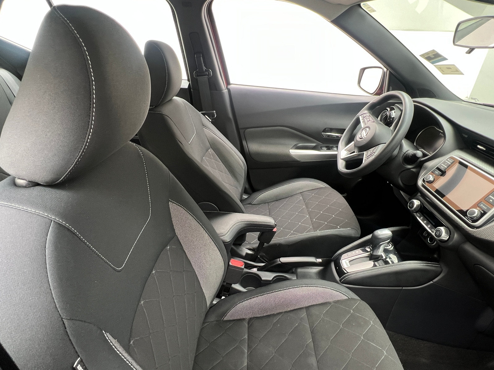 Thumbnail: 2020 Nissan Kicks - 2