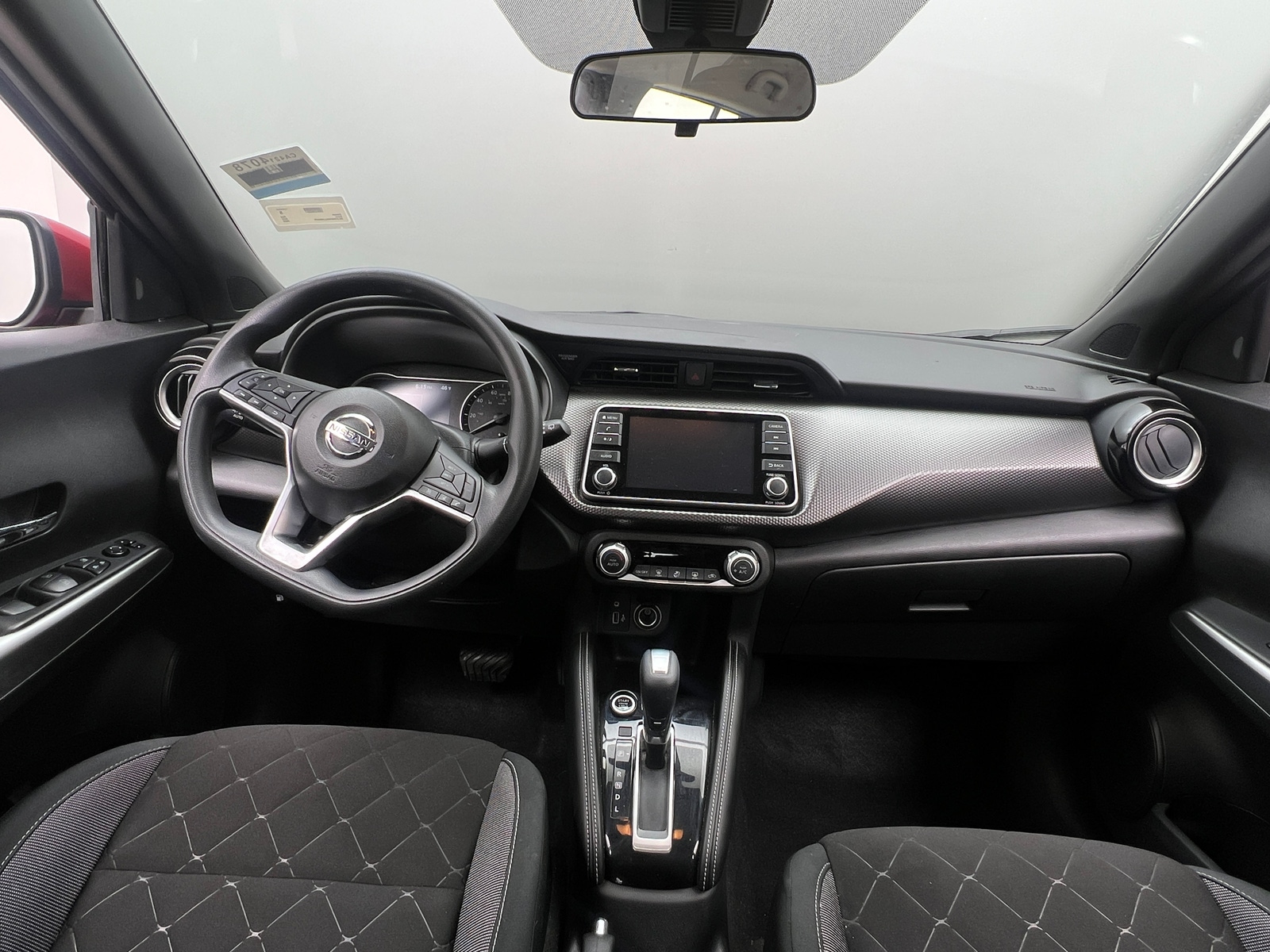 Thumbnail: 2020 Nissan Kicks - 3