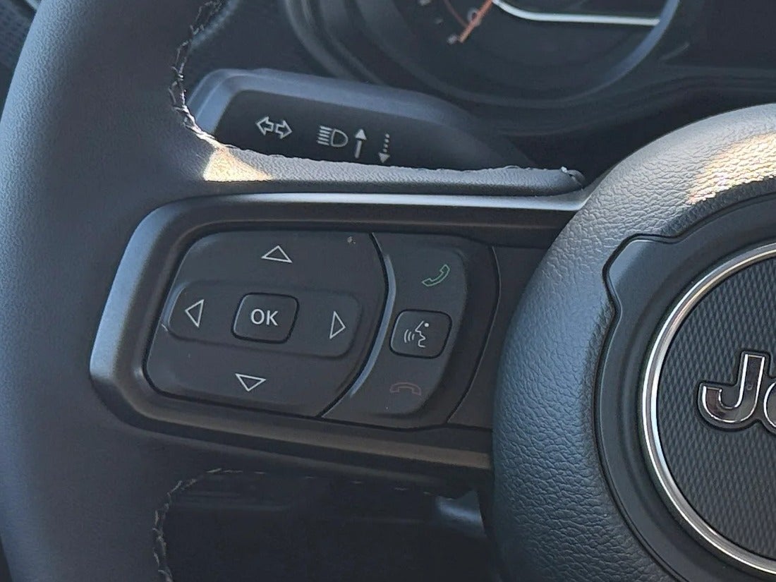 2025 Jeep Wrangler 2-Door Rubicon - Photo 18