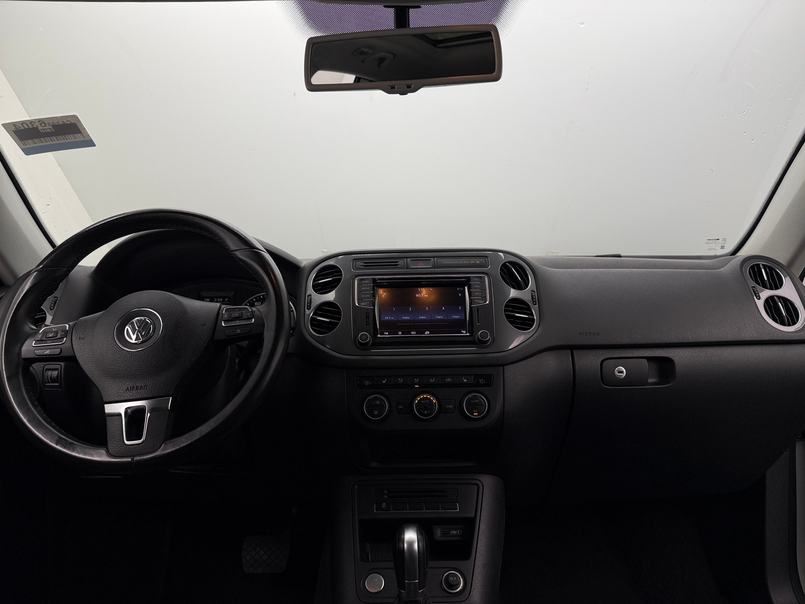 Thumbnail: 2017 Volkswagen Tiguan - 2