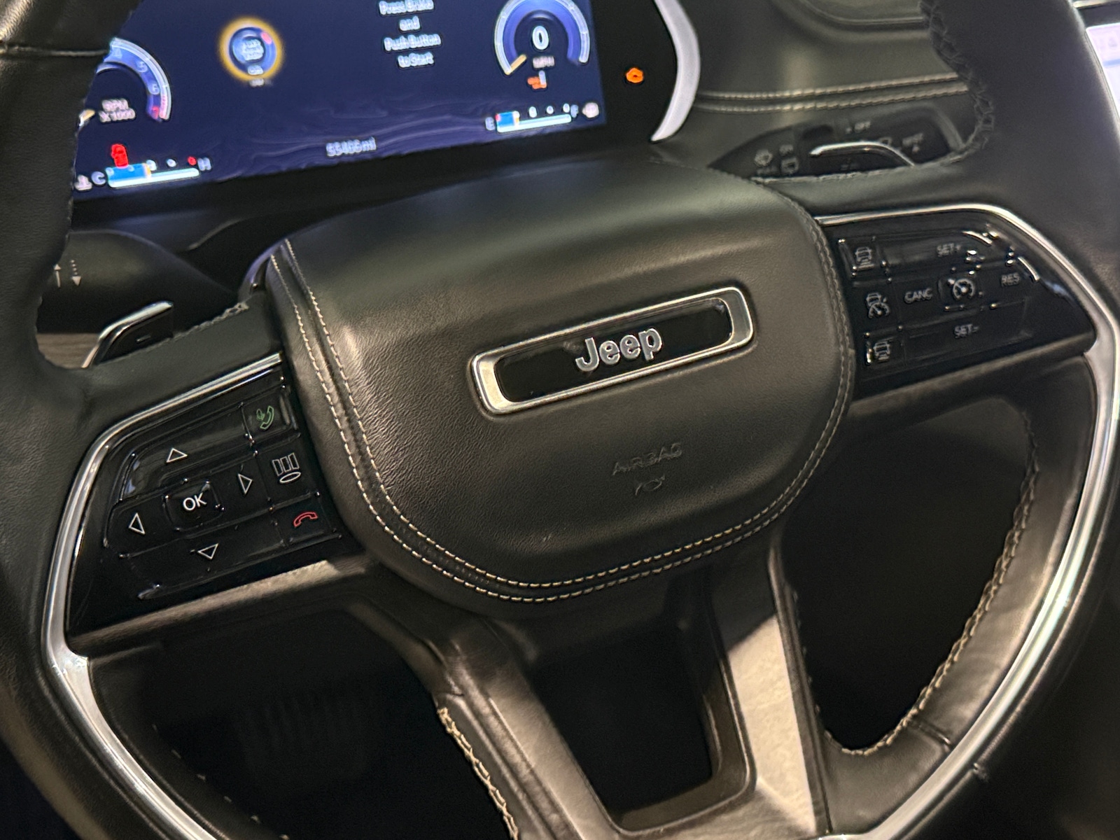 Thumbnail: 2022 Jeep Grand Cherokee L - 4