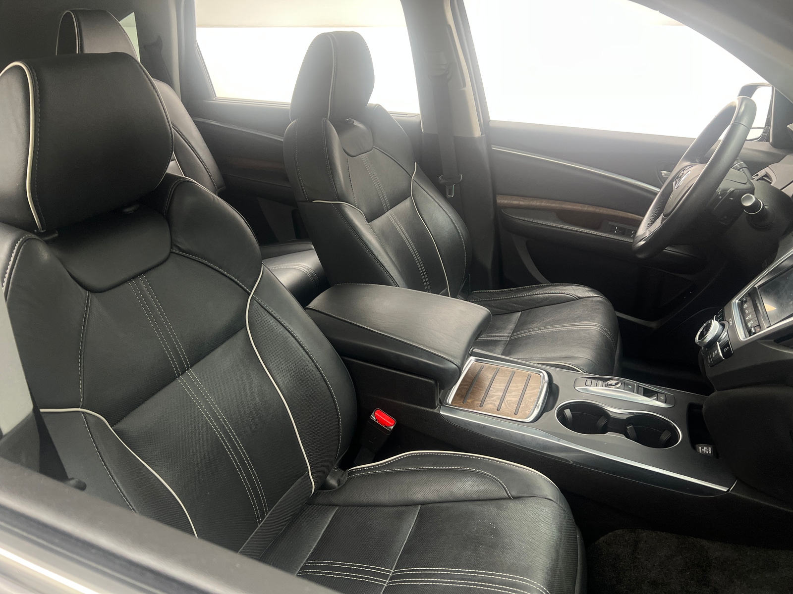 Thumbnail: 2017 Acura MDX - 2