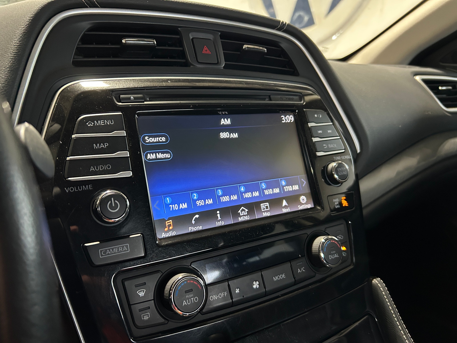 Thumbnail: 2016 Nissan Maxima - 3