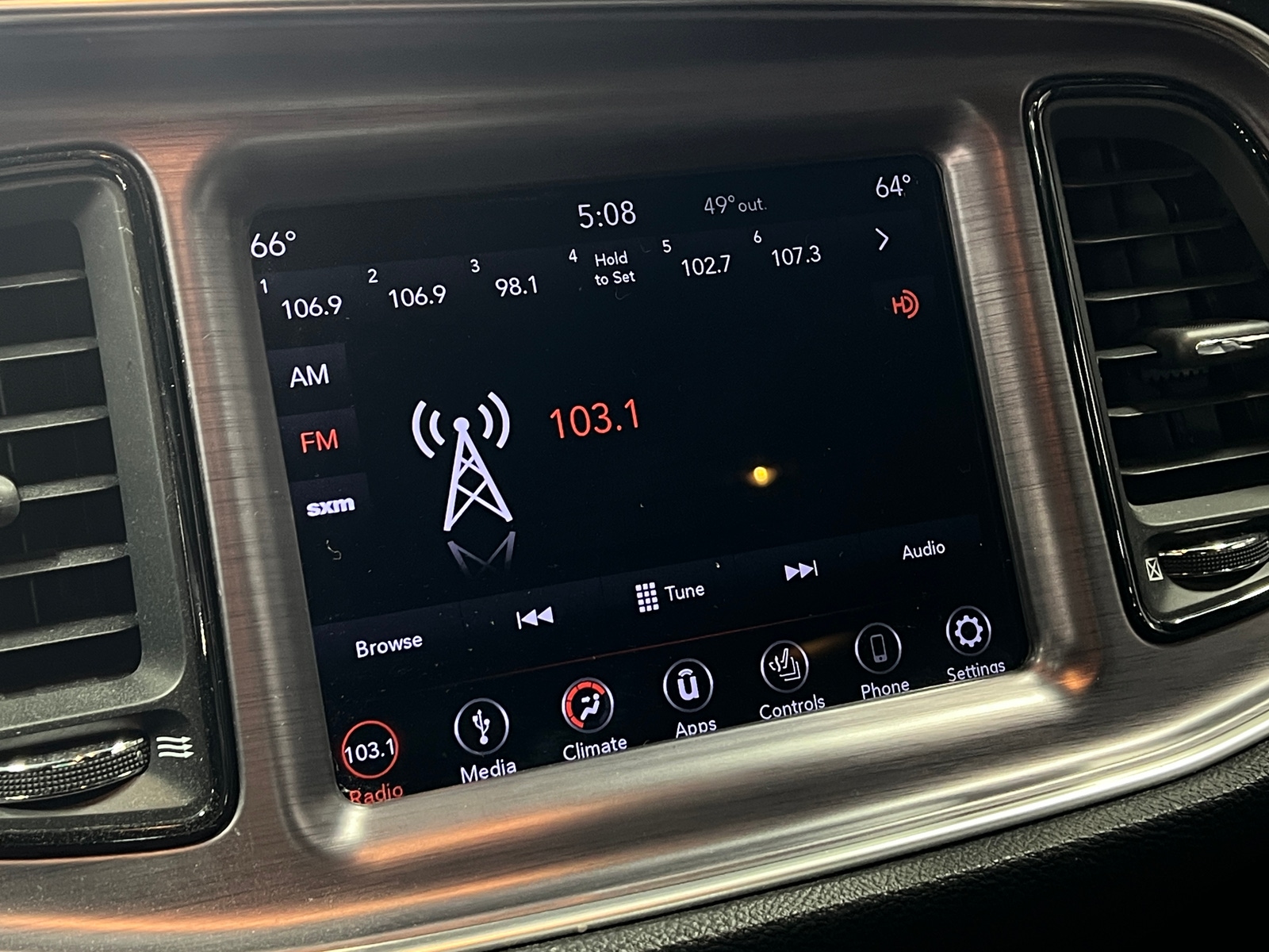 Thumbnail: 2018 Dodge Challenger - 2