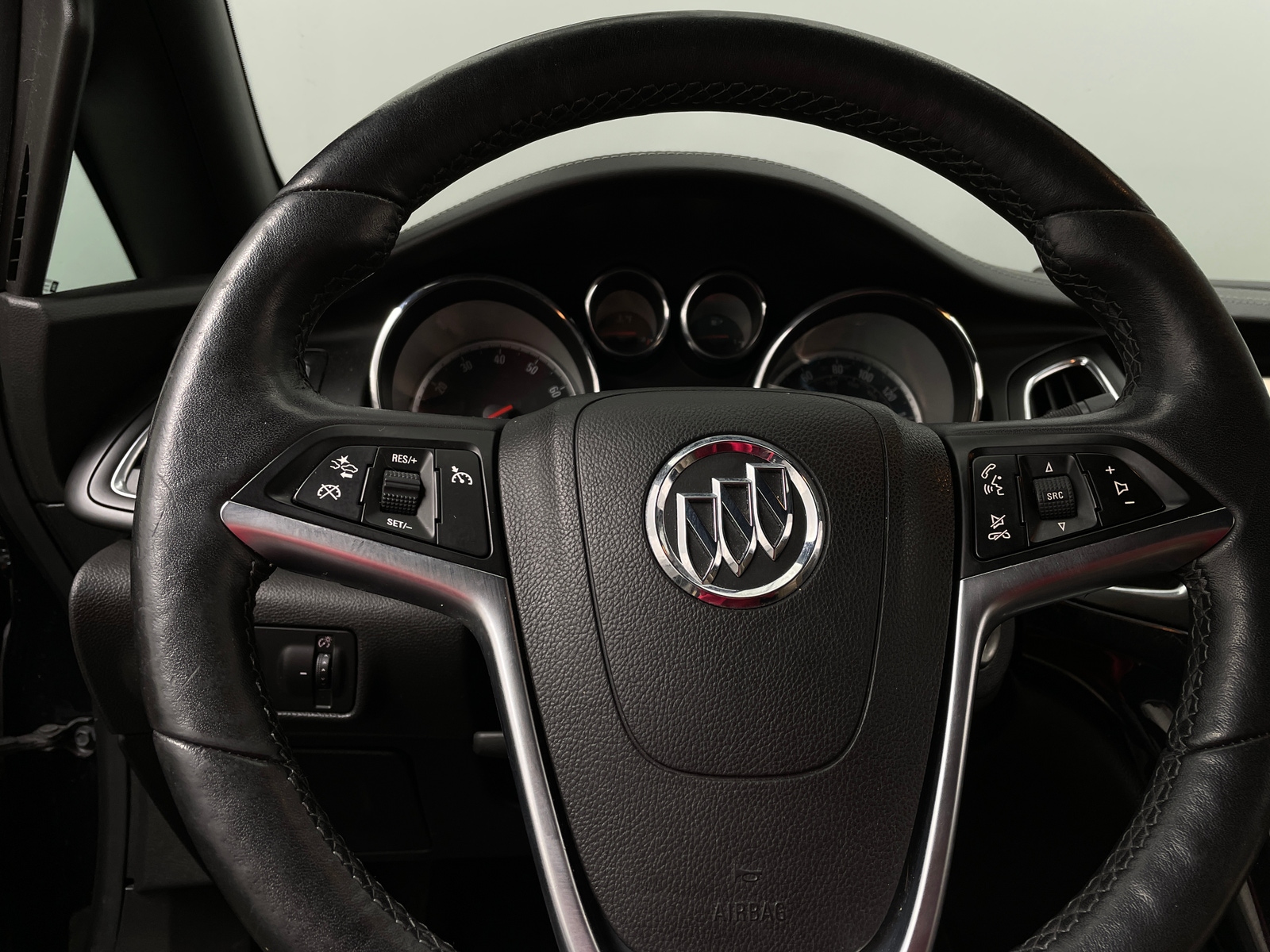 Thumbnail: 2017 Buick Cascada - 4