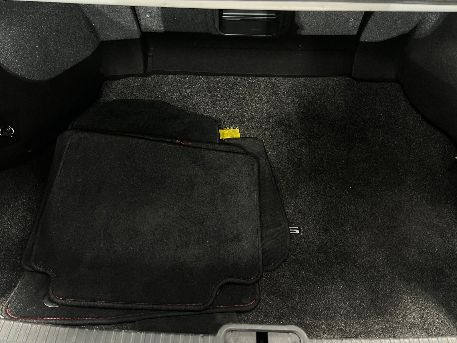 Thumbnail: 2022 Lexus ES - 6