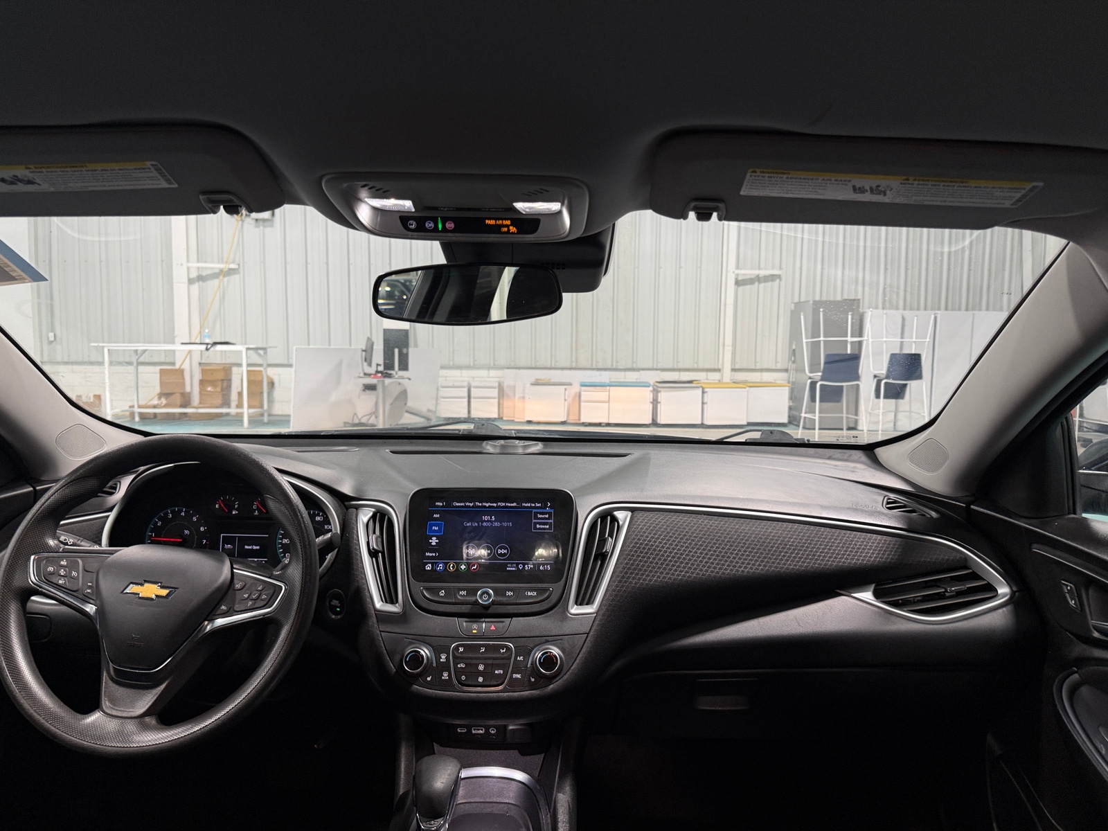 Thumbnail: 2023 Chevrolet Malibu - 3