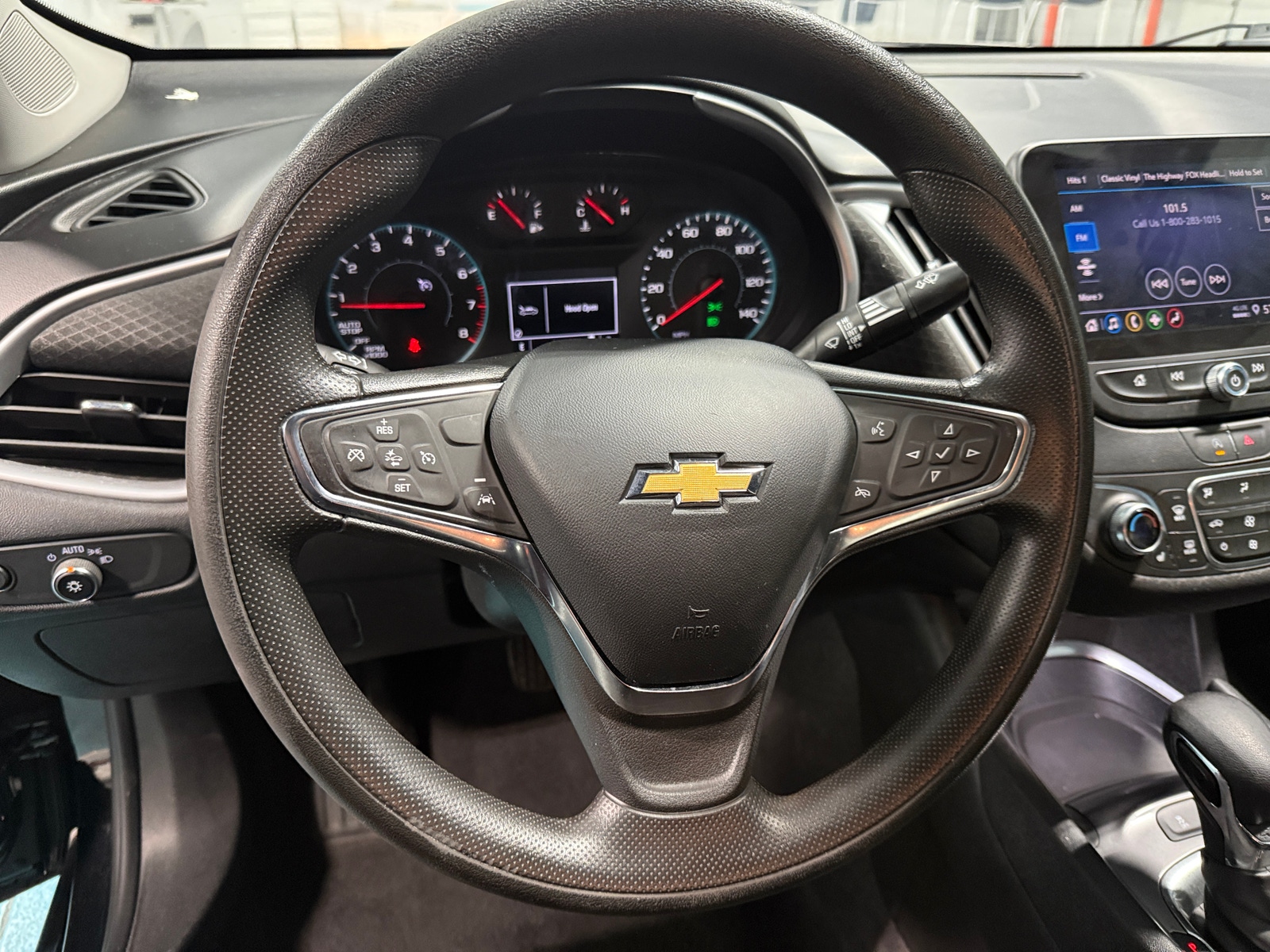 Thumbnail: 2023 Chevrolet Malibu - 5