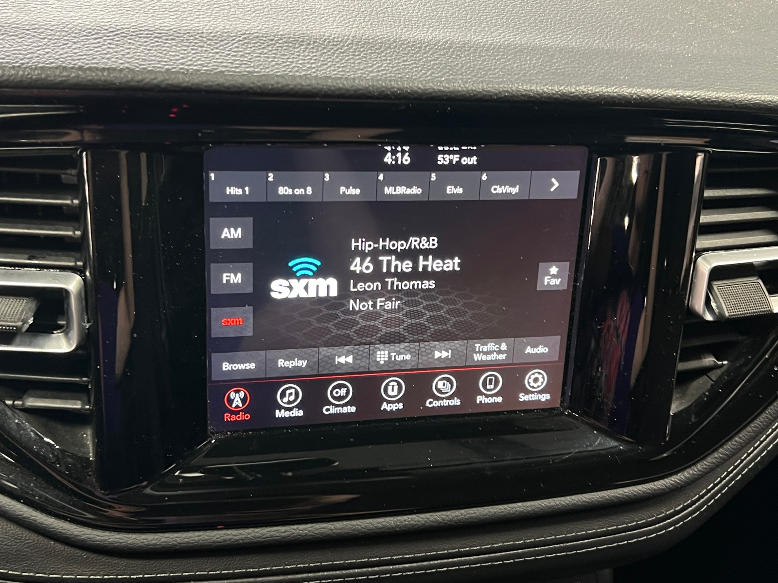 Thumbnail: 2022 Dodge Durango - 4