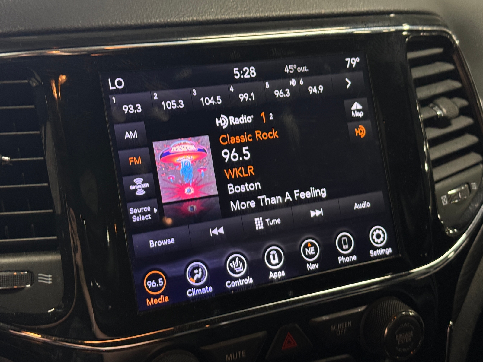 Thumbnail: 2020 Jeep Grand Cherokee - 4