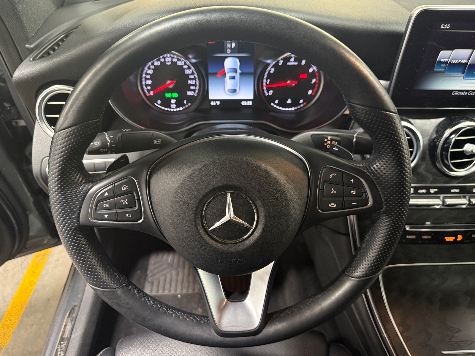 Thumbnail: 2018 Mercedes-Benz GLC - 4