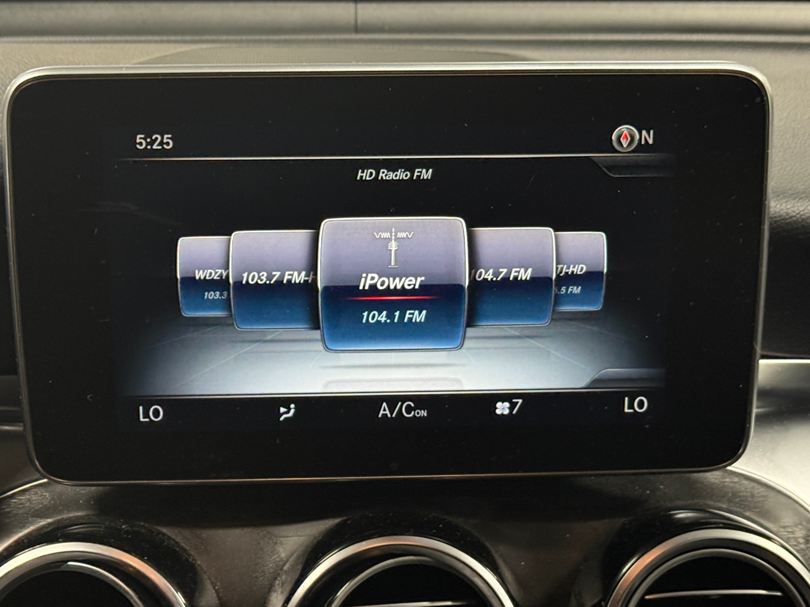 Thumbnail: 2018 Mercedes-Benz GLC - 3