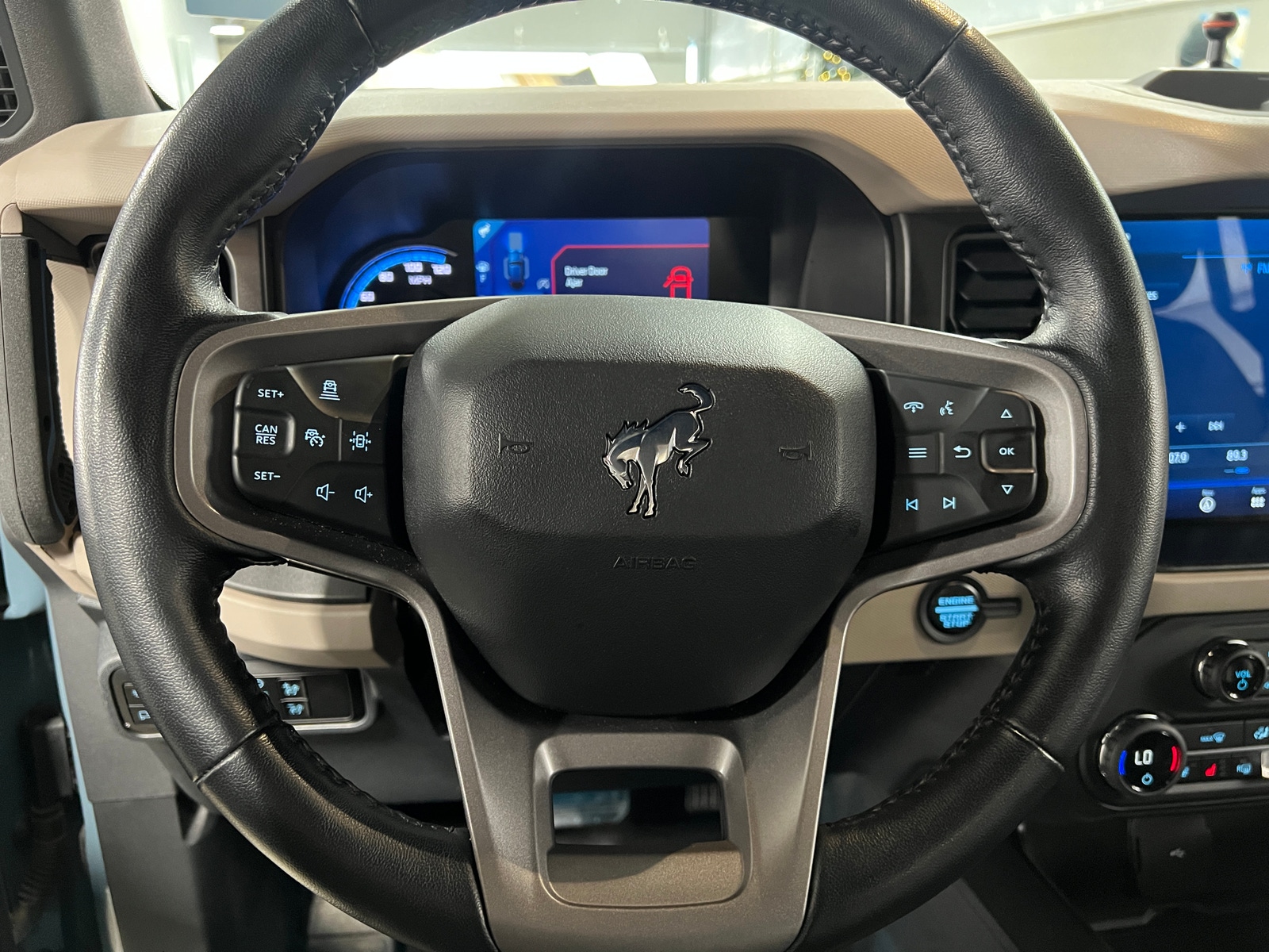 Thumbnail: 2023 Ford Bronco - 4