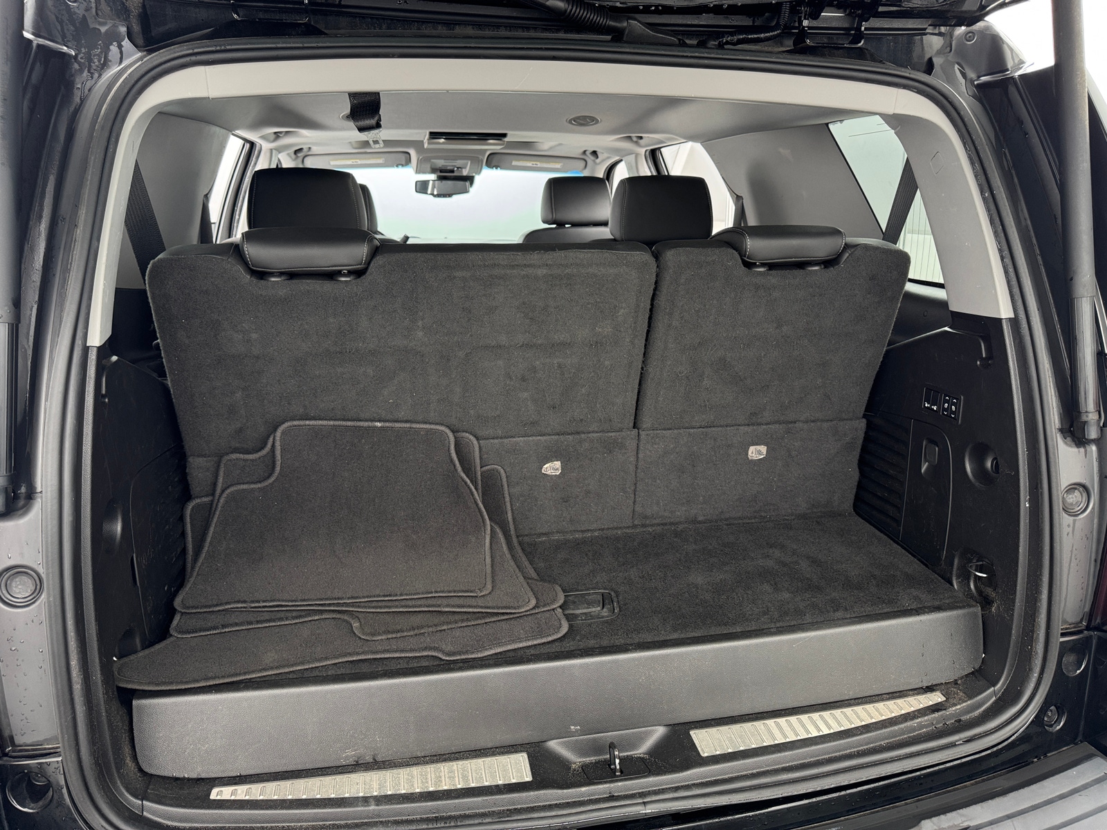 Thumbnail: 2019 Chevrolet Tahoe - 6