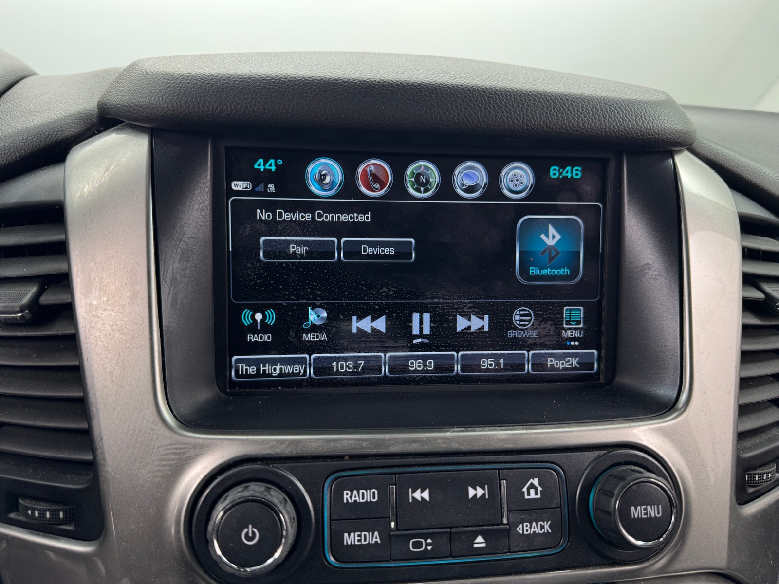 Thumbnail: 2019 Chevrolet Tahoe - 3