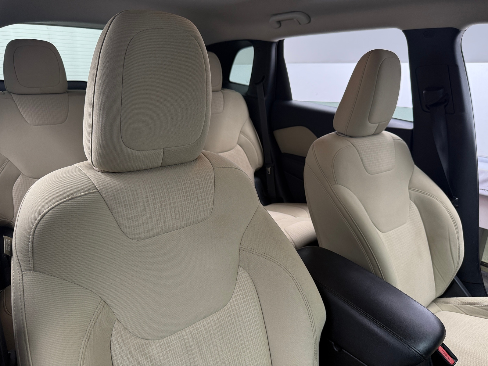 Thumbnail: 2016 Jeep Cherokee - 2