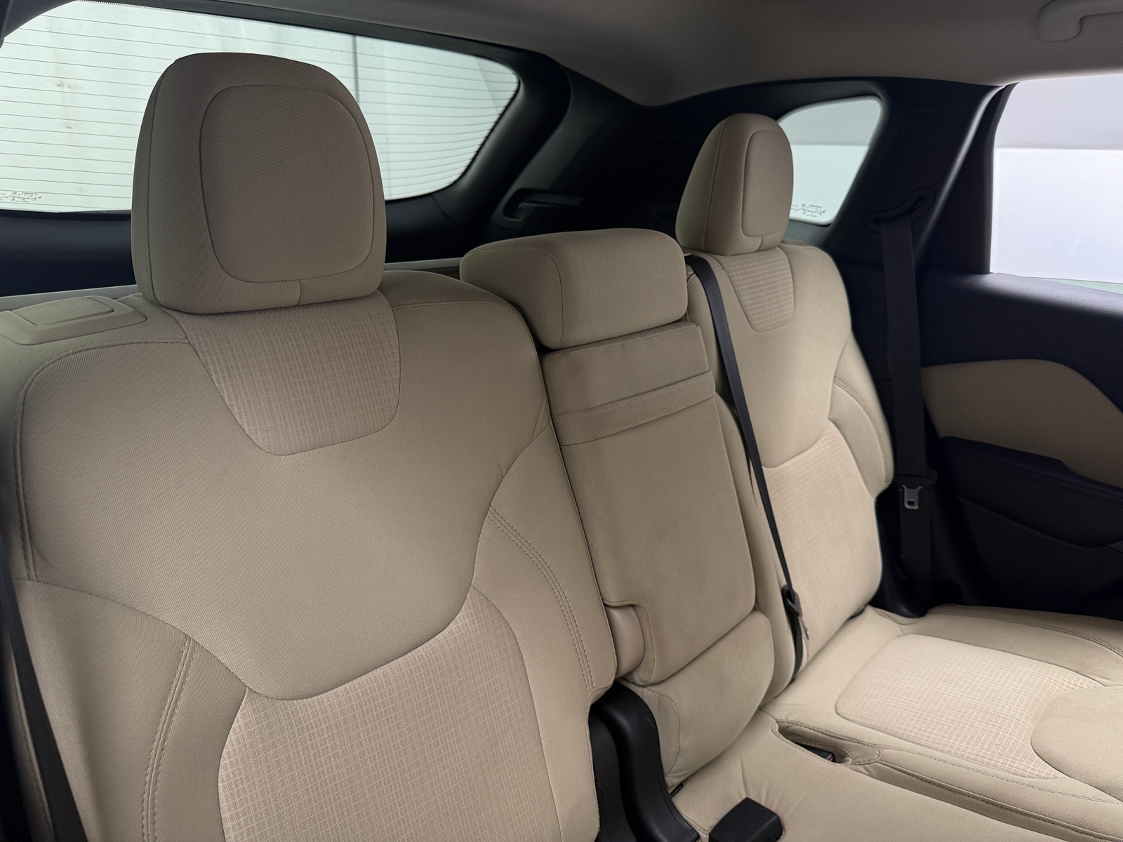 Thumbnail: 2016 Jeep Cherokee - 6